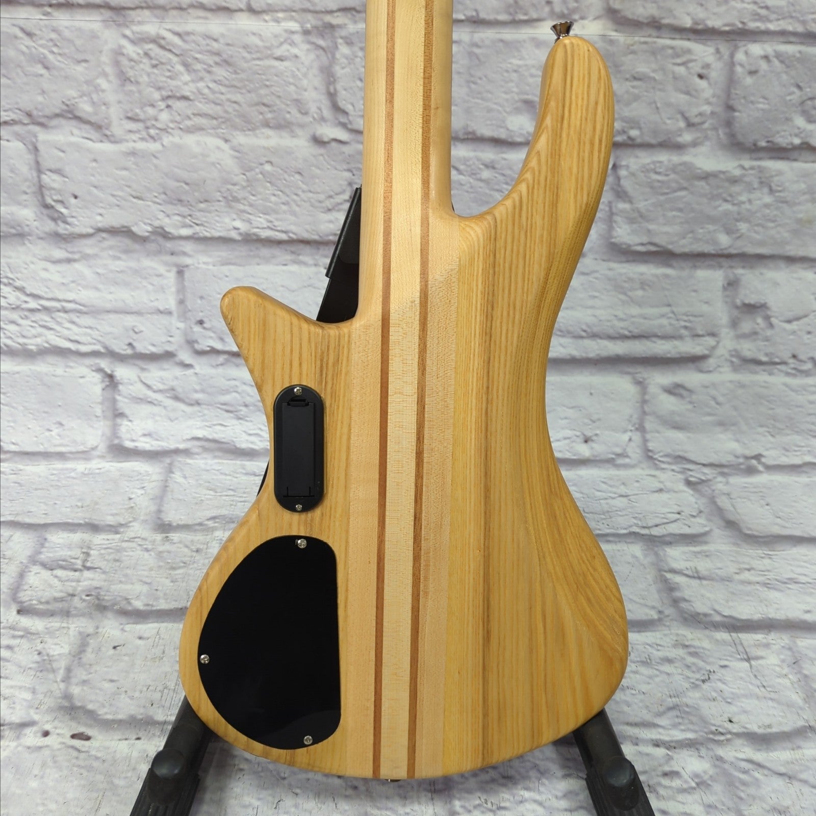 Gstyle Neck Thru 4 String Bass Guitar w/ Active Belcat Pickups