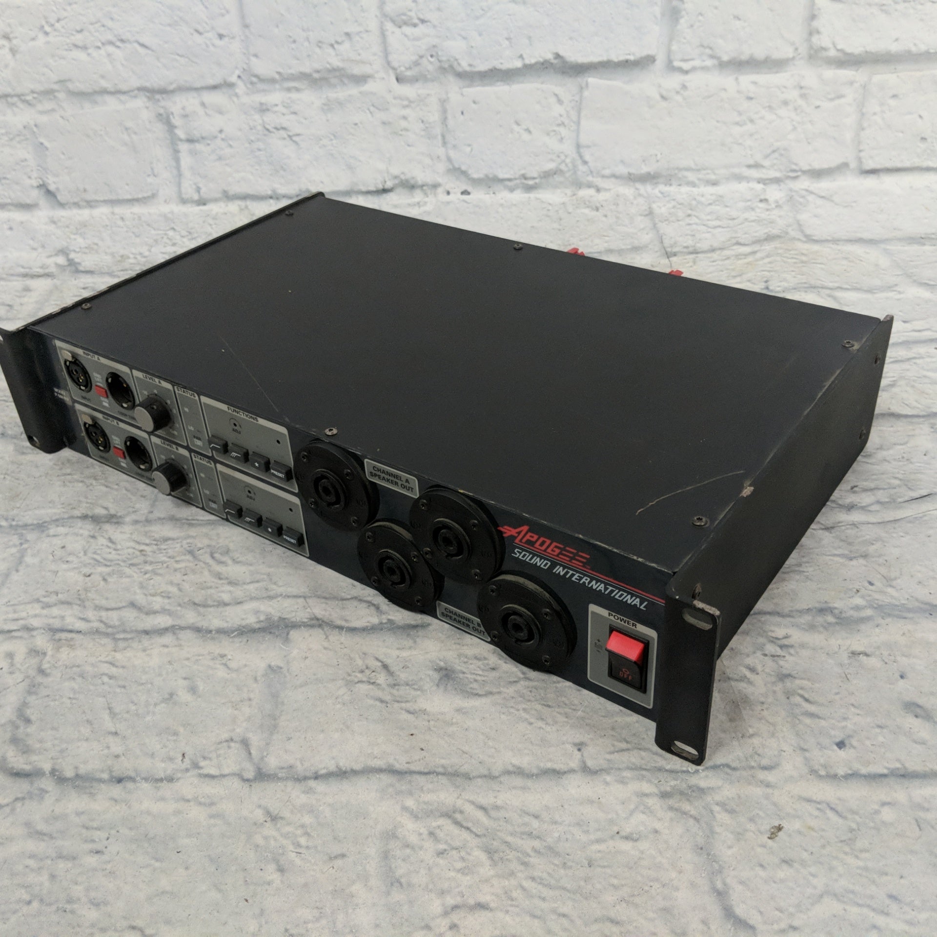 Apogee P-500RV