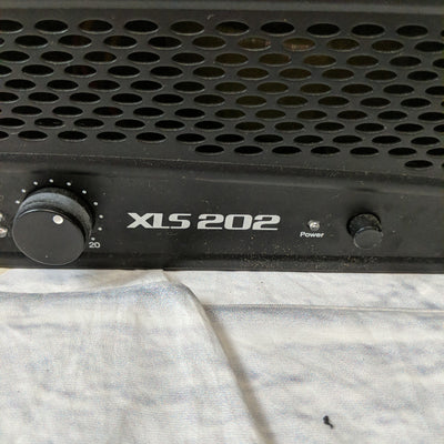 Crown XLS 202 power amp