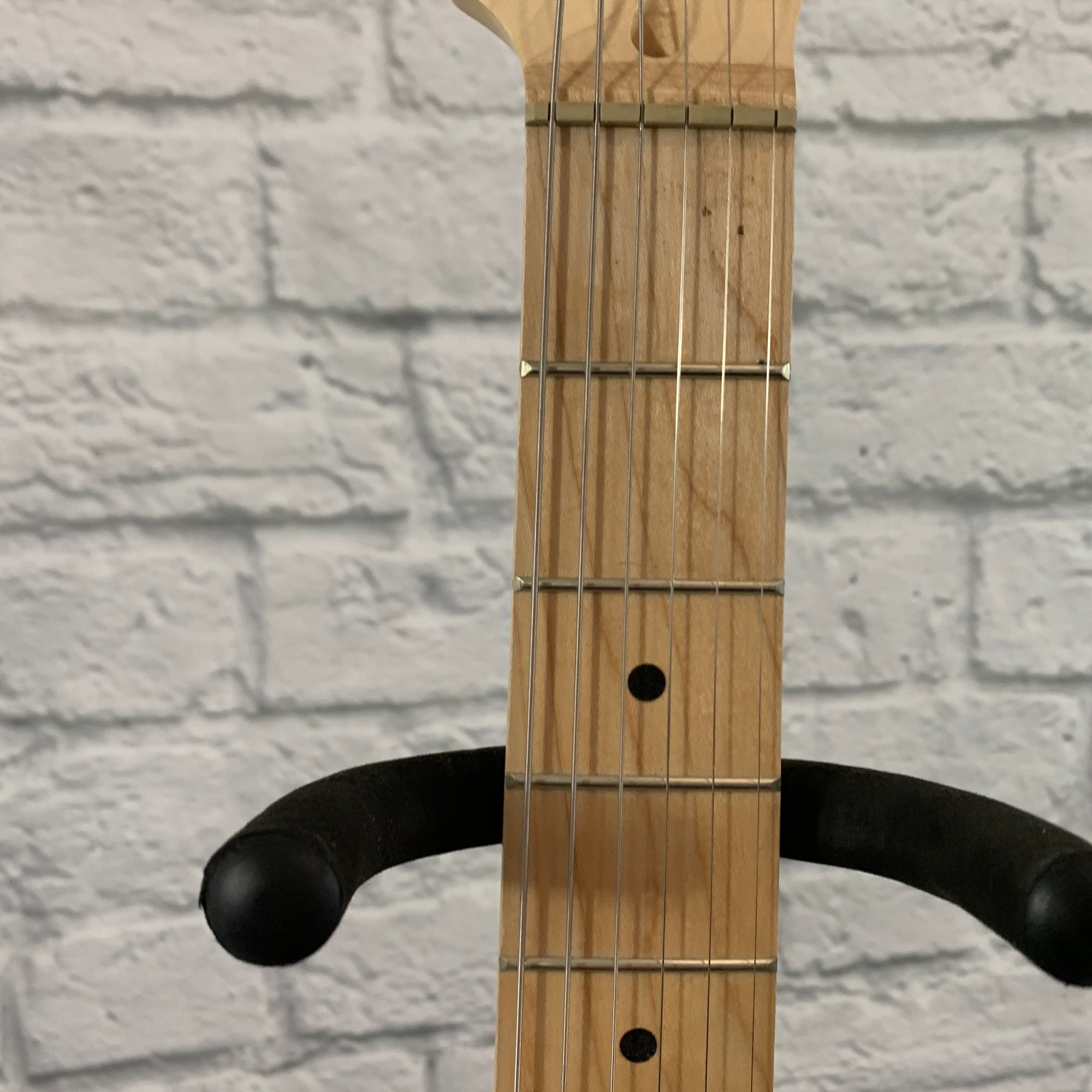 Nashville Guitar Works 125 Single Cutaway - Sunburst, Maple Fretboard