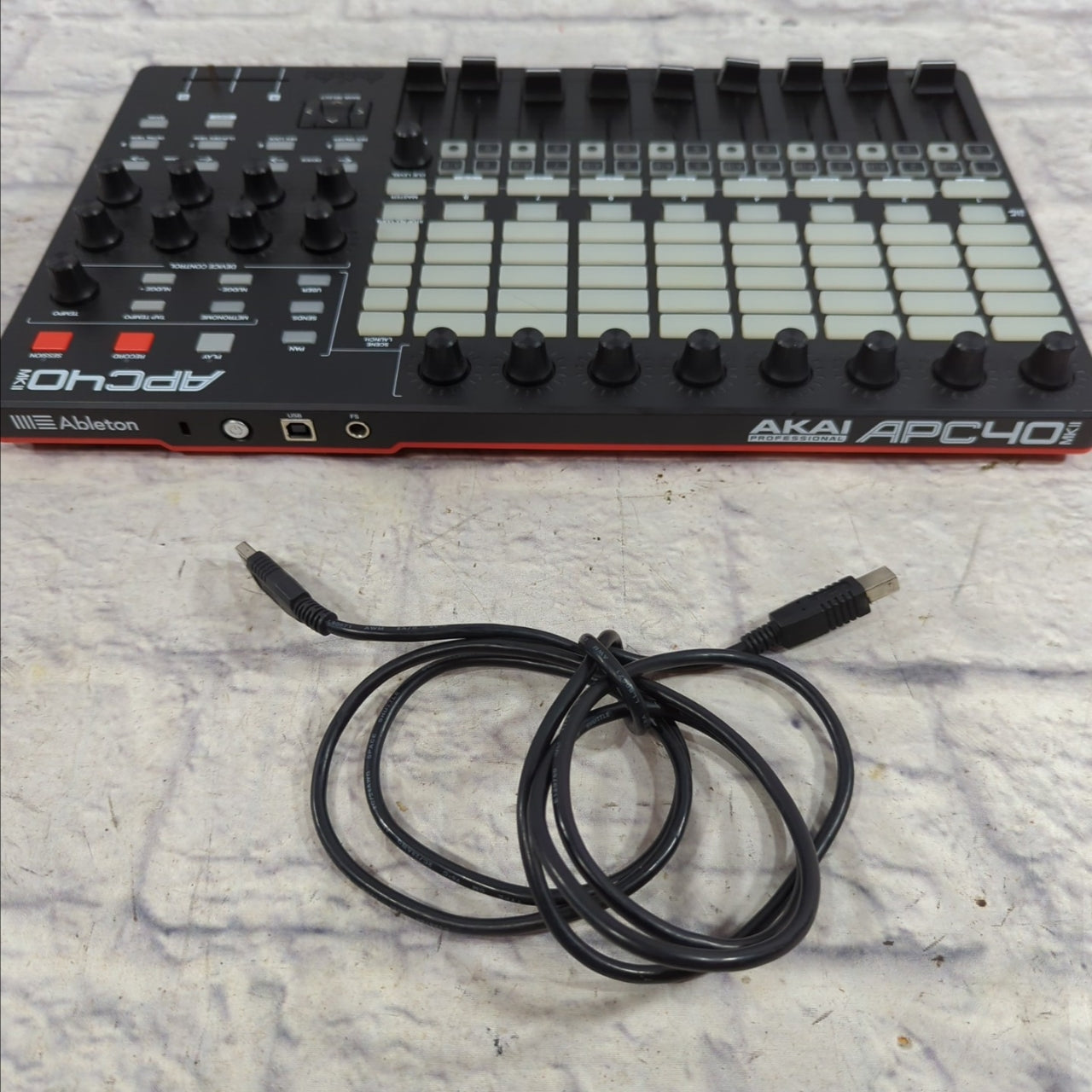 AKAI APC40 MKⅡ APC40 mkii Clip Launching Pad Controller | Akai Pro