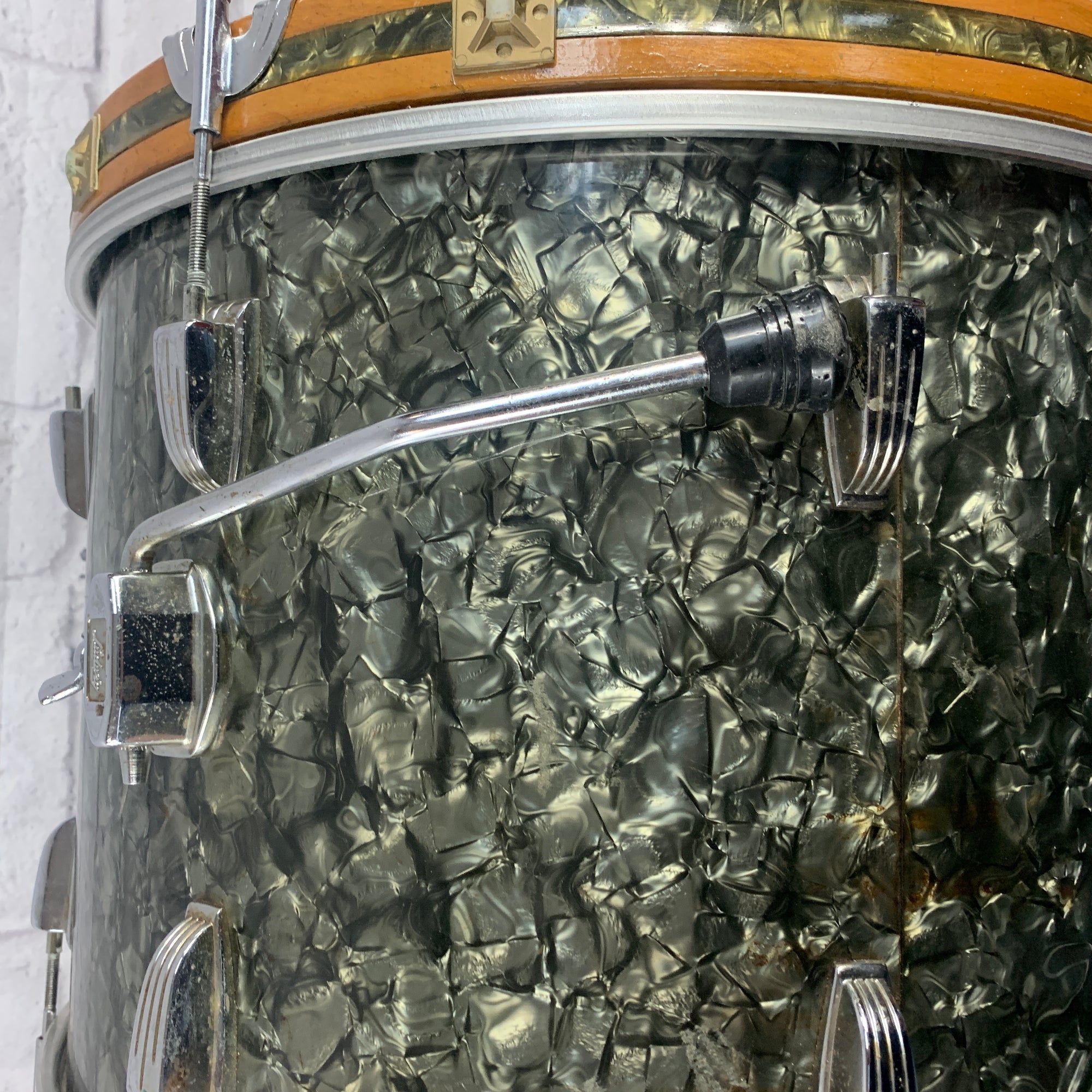 Vintage 1963 Ludwig KeyStone Badge Black Diamond 20x14 Bass Drum