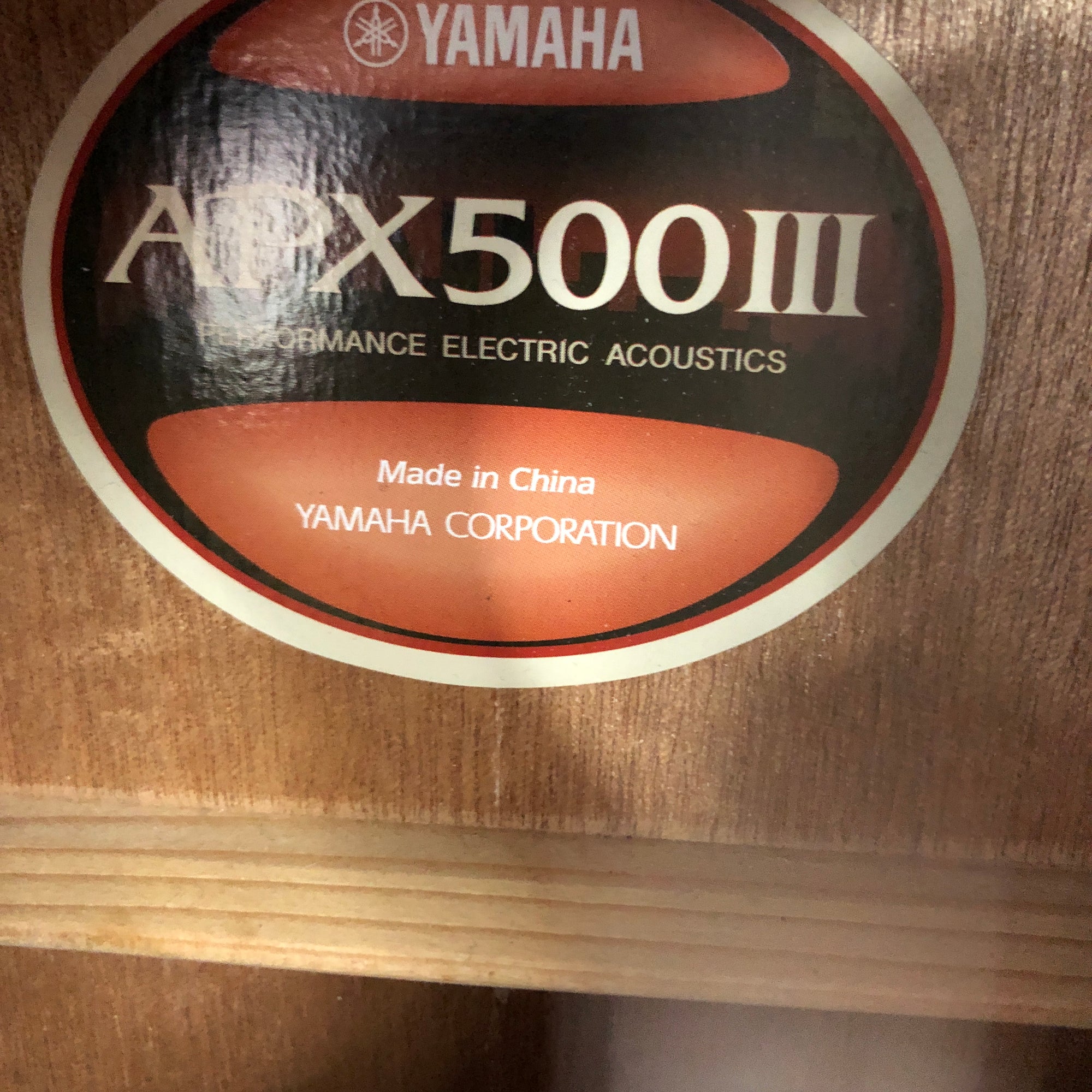 Yamaha APX500 Acoustic Electric Guitar with Cutaway