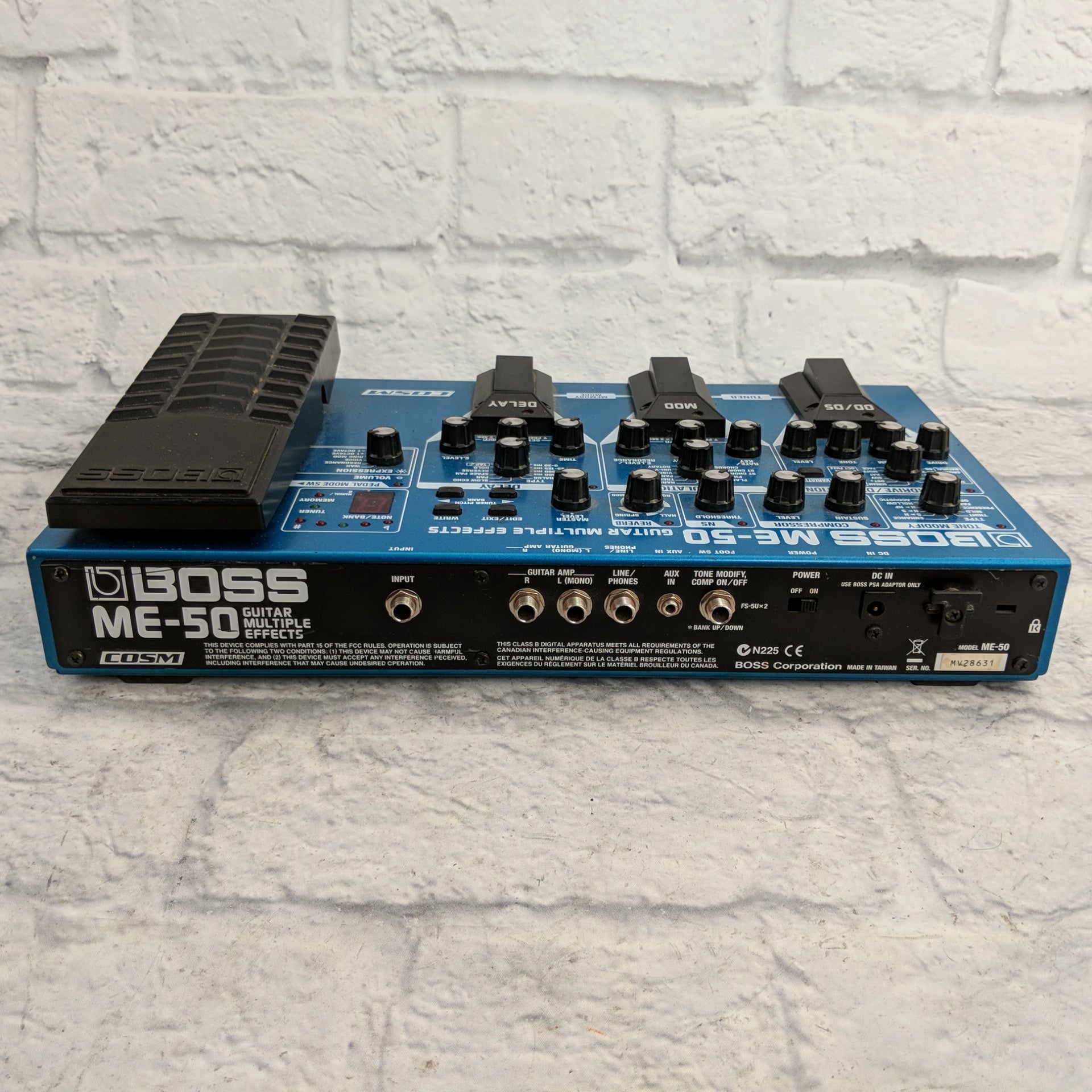 boss me-50 guitar multi effects pedal Boss ME-50 Multi Effects Guitar Pedal
