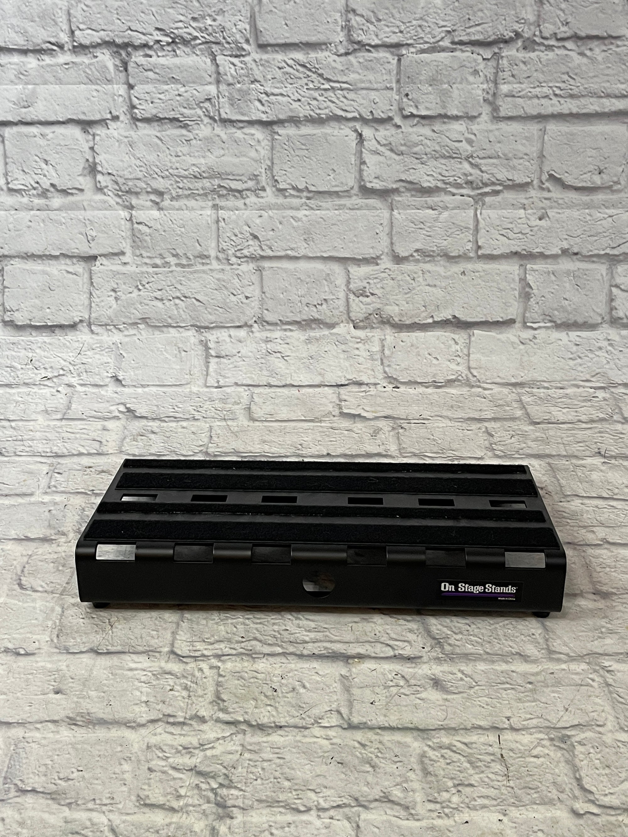 On-Stage Gpb3000 Pedal Board w/ Carrying Bag