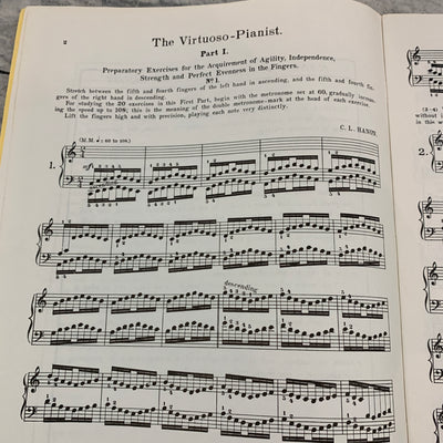 Hanon The Virtuoso Pianist Book 1