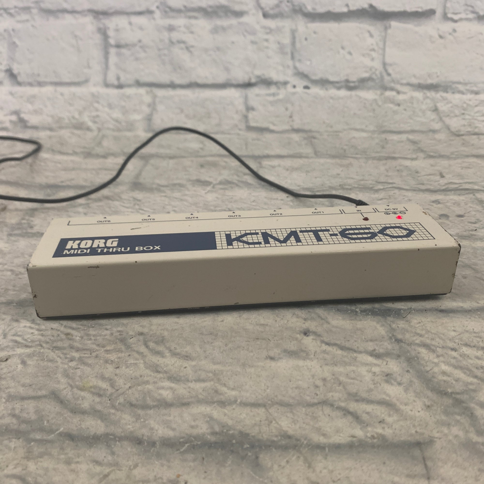Korg KMT-60 MIDI Thru Box 1 In 5 Out