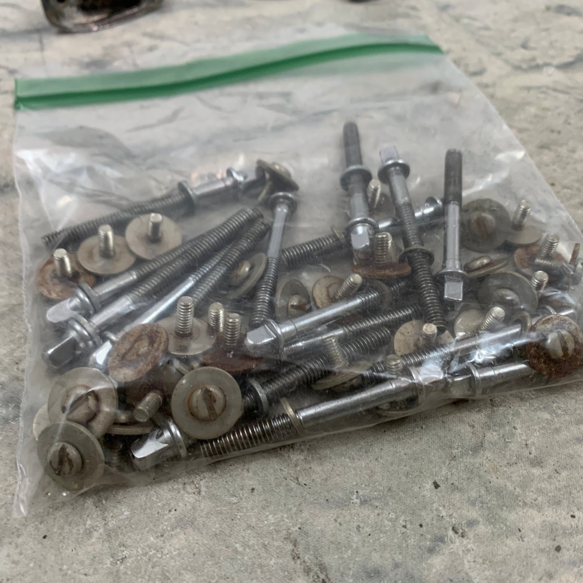 Slingerland Lug Set of 16 w/ Hardware