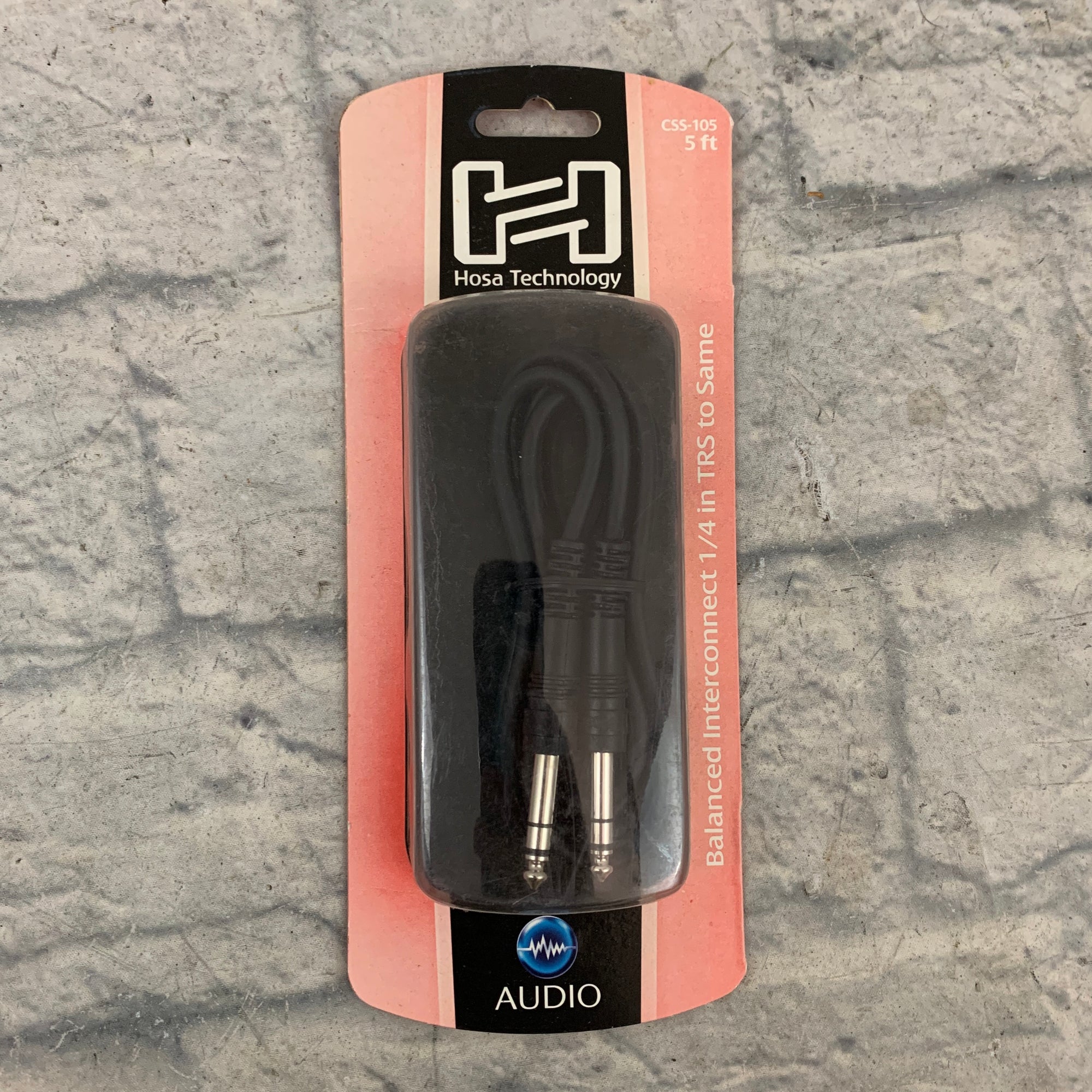 Hosa CSS-105 Balanced 1/4" Interconnect Cable 5ft
