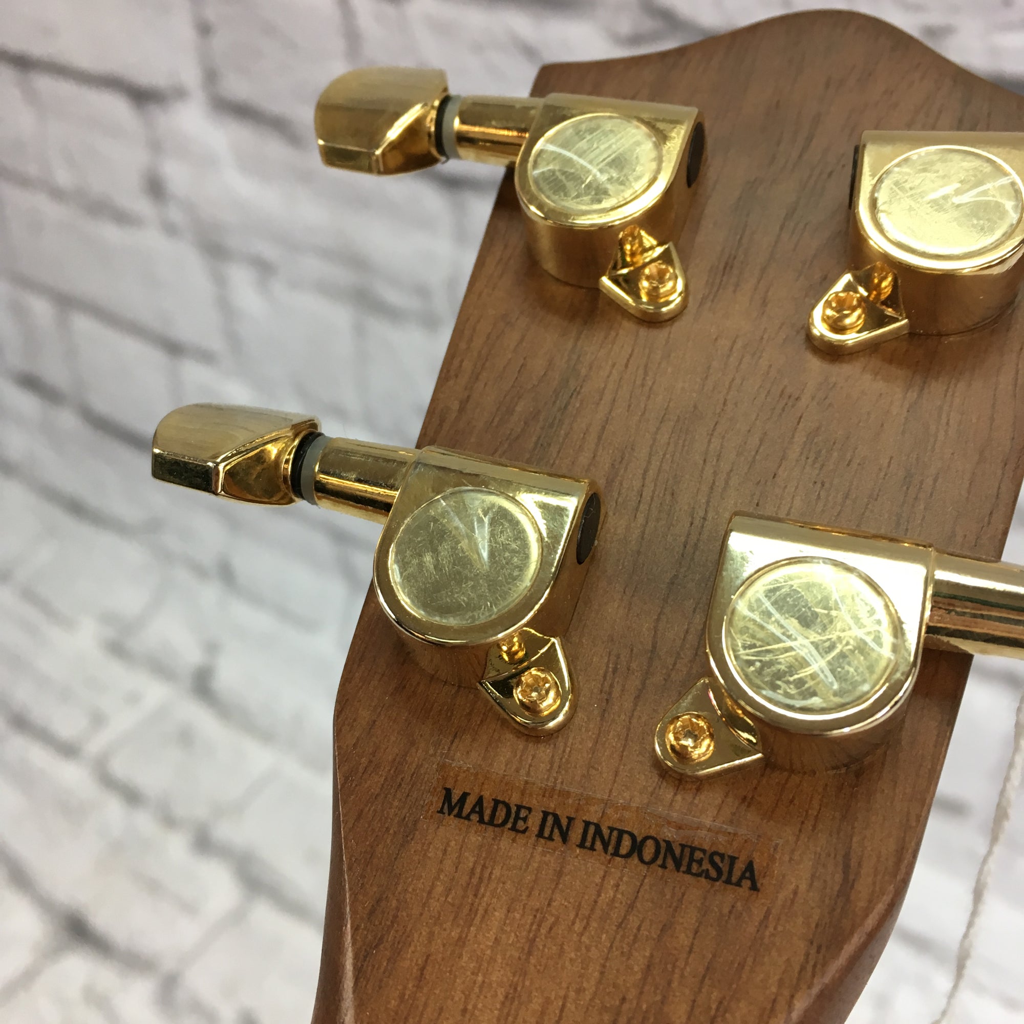 Lanikai CKCGC Concert Ukulele Dark Natural Finish