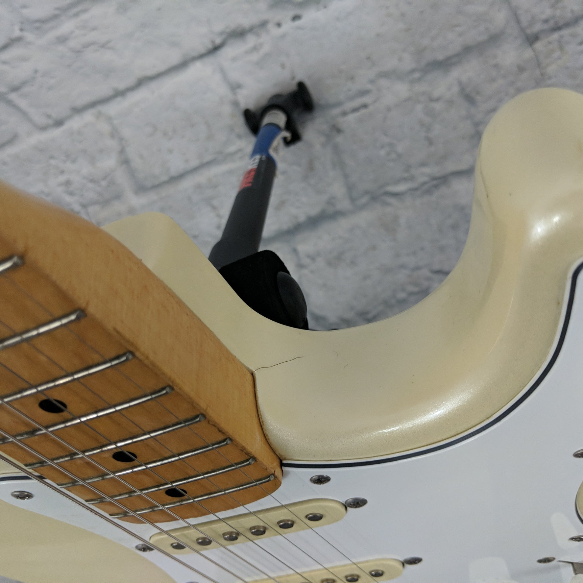 Squier II Stratocaster Early 80s-Late 90s (Cracked