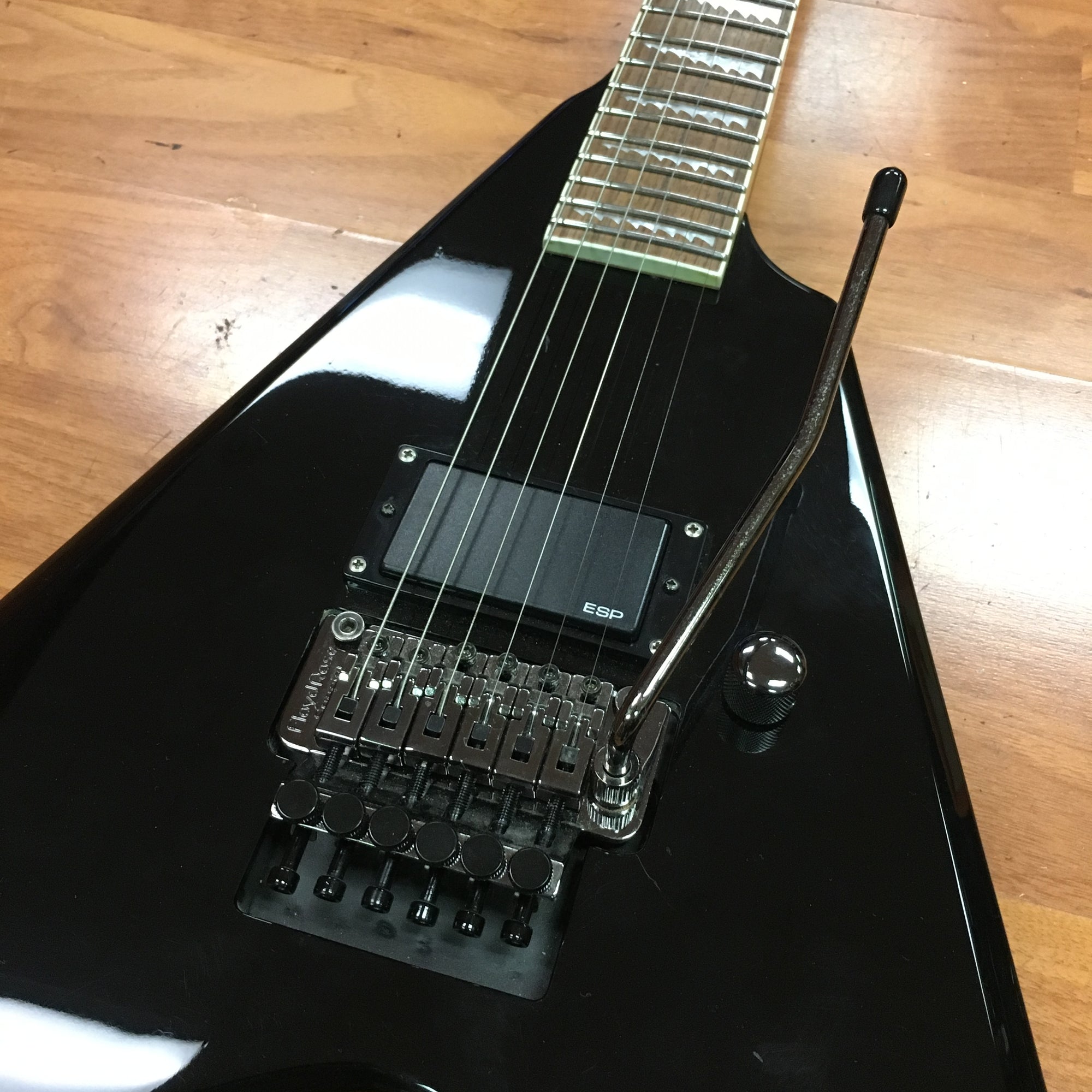 LTD Alexi-200 V Floyd Rose EMG