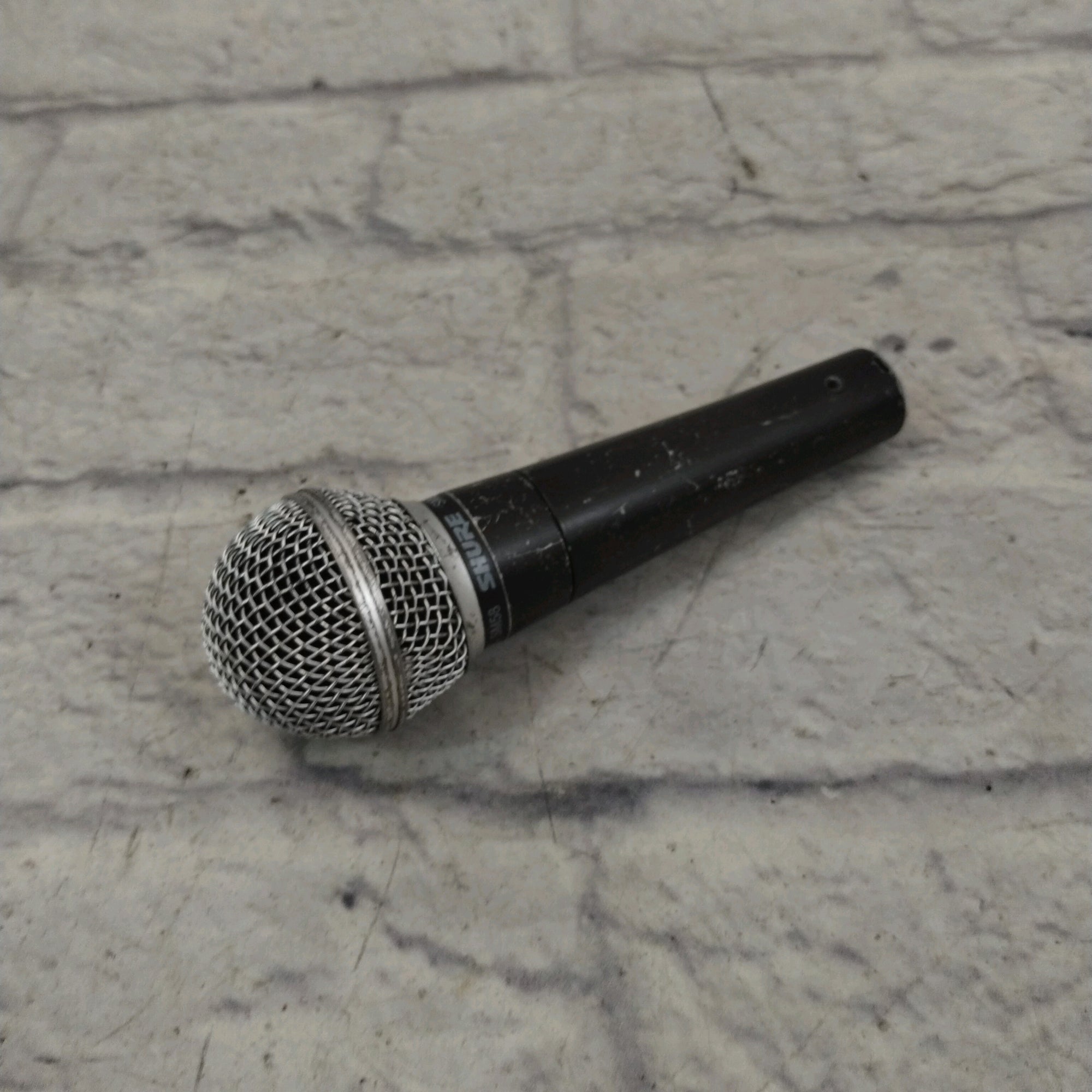 Shure SM58 Dynamic Microphone