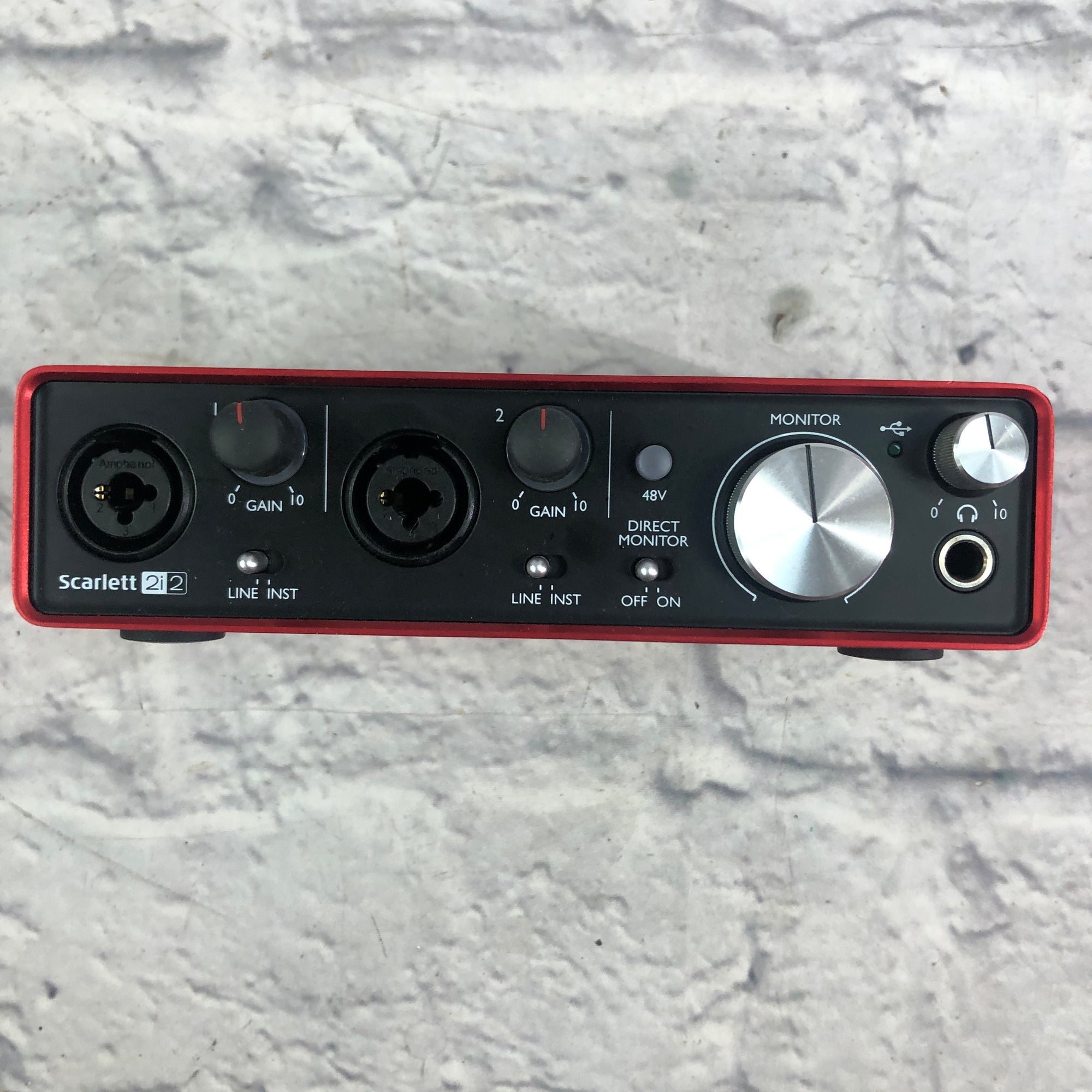 Focusrite Scarlett 2i2 USB Recording Interface v2