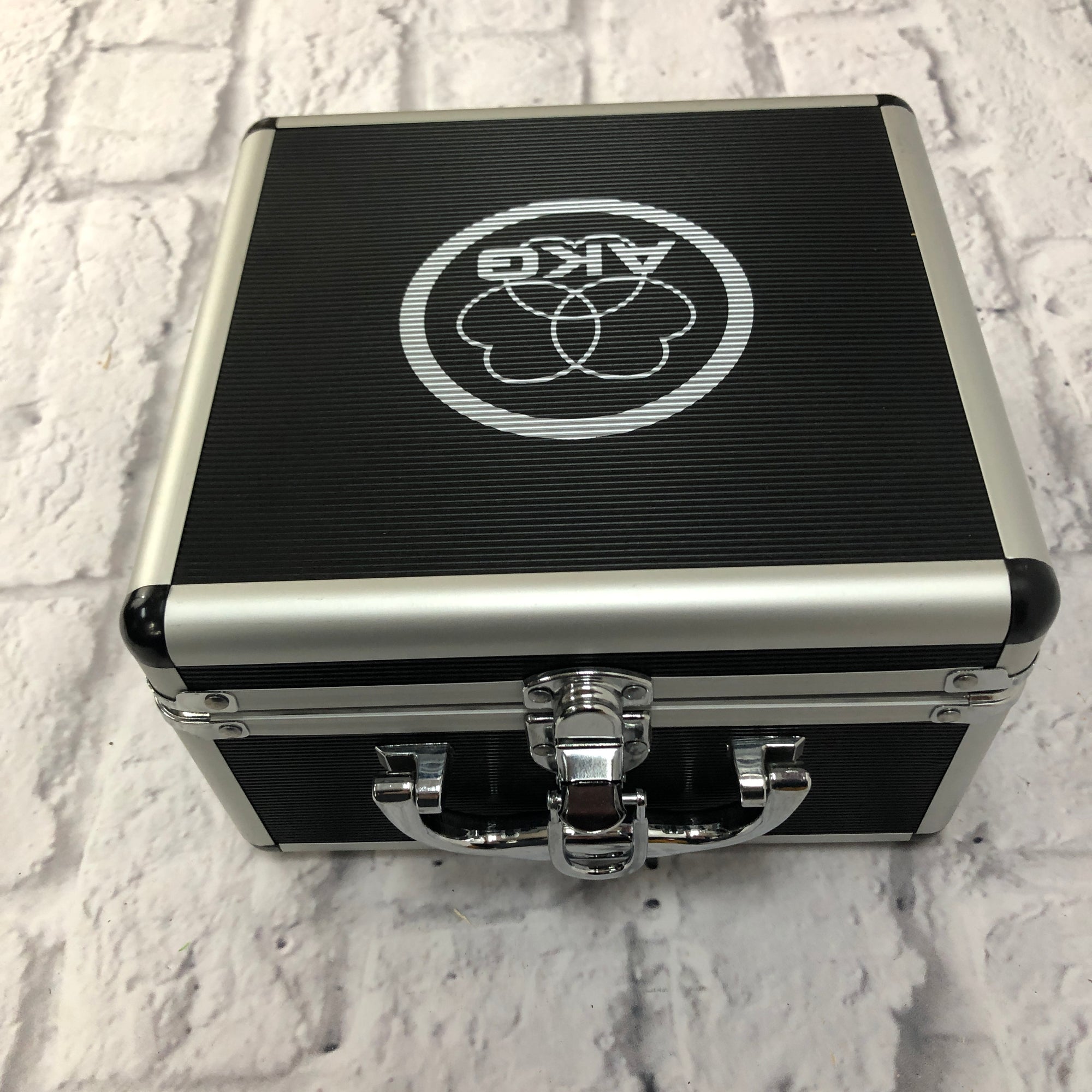 AKG Perception 220 Condenser Microphone