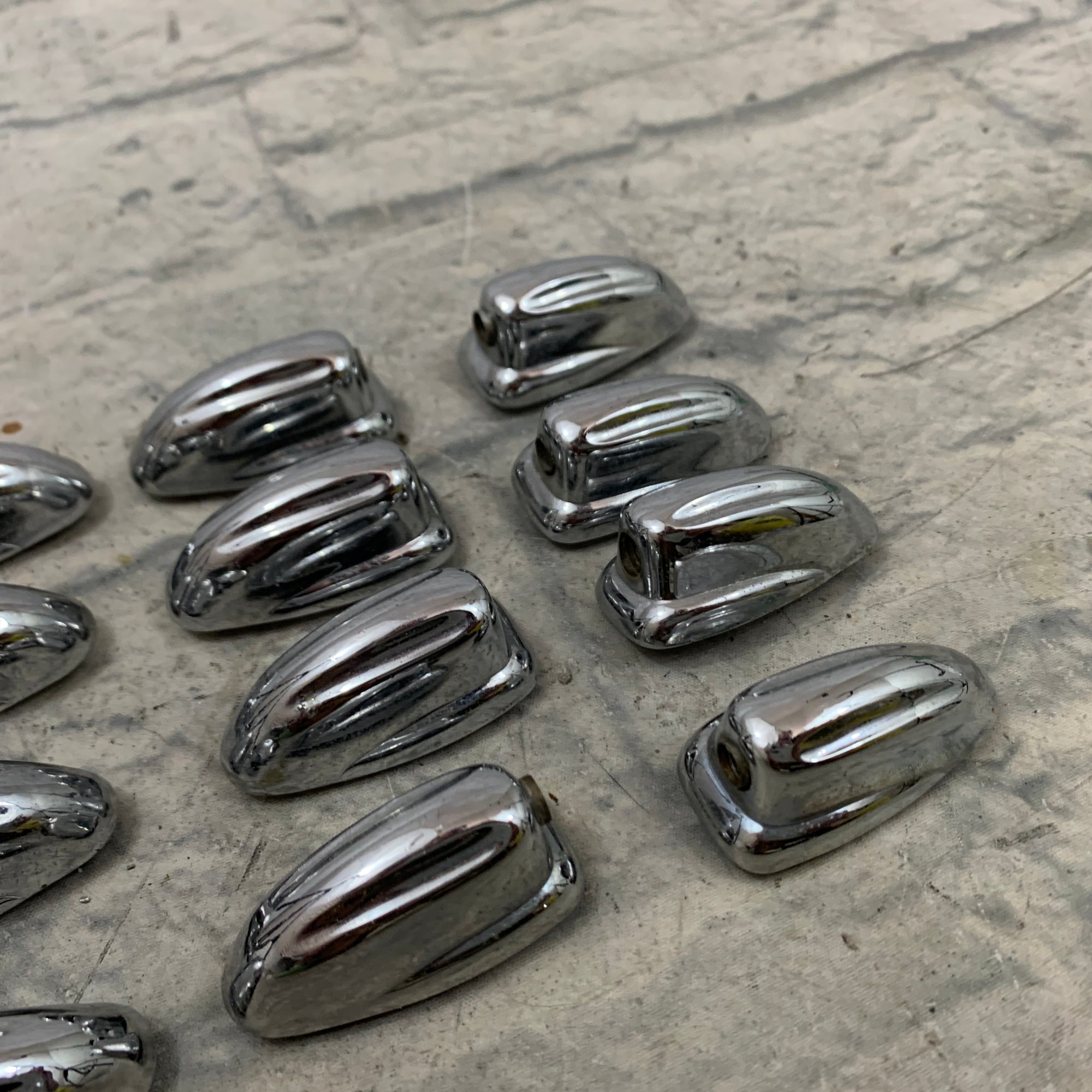 Slingerland Lug Set of 16 w/ Hardware