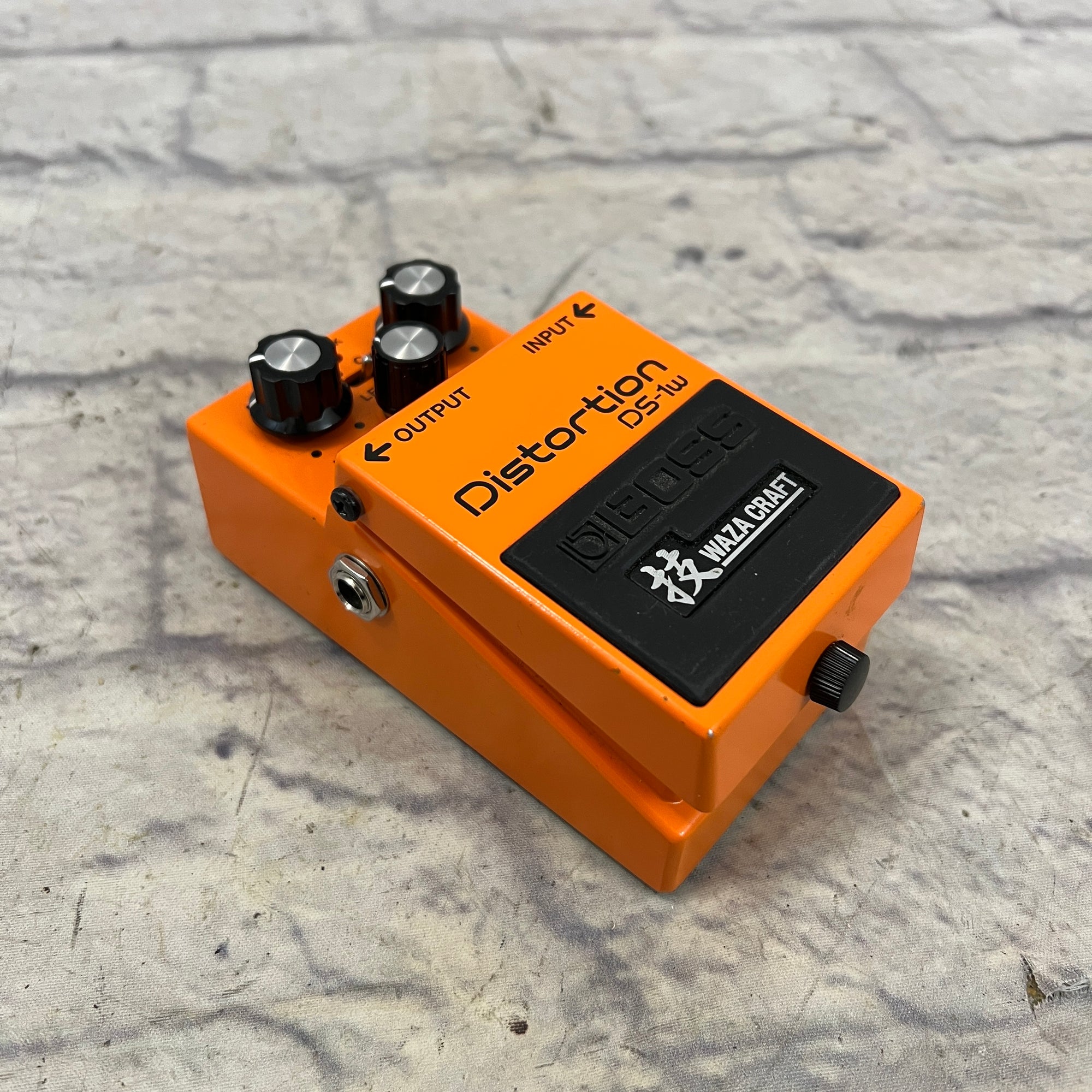 Boss DS-1 Waza Distortion Distortion Pedal