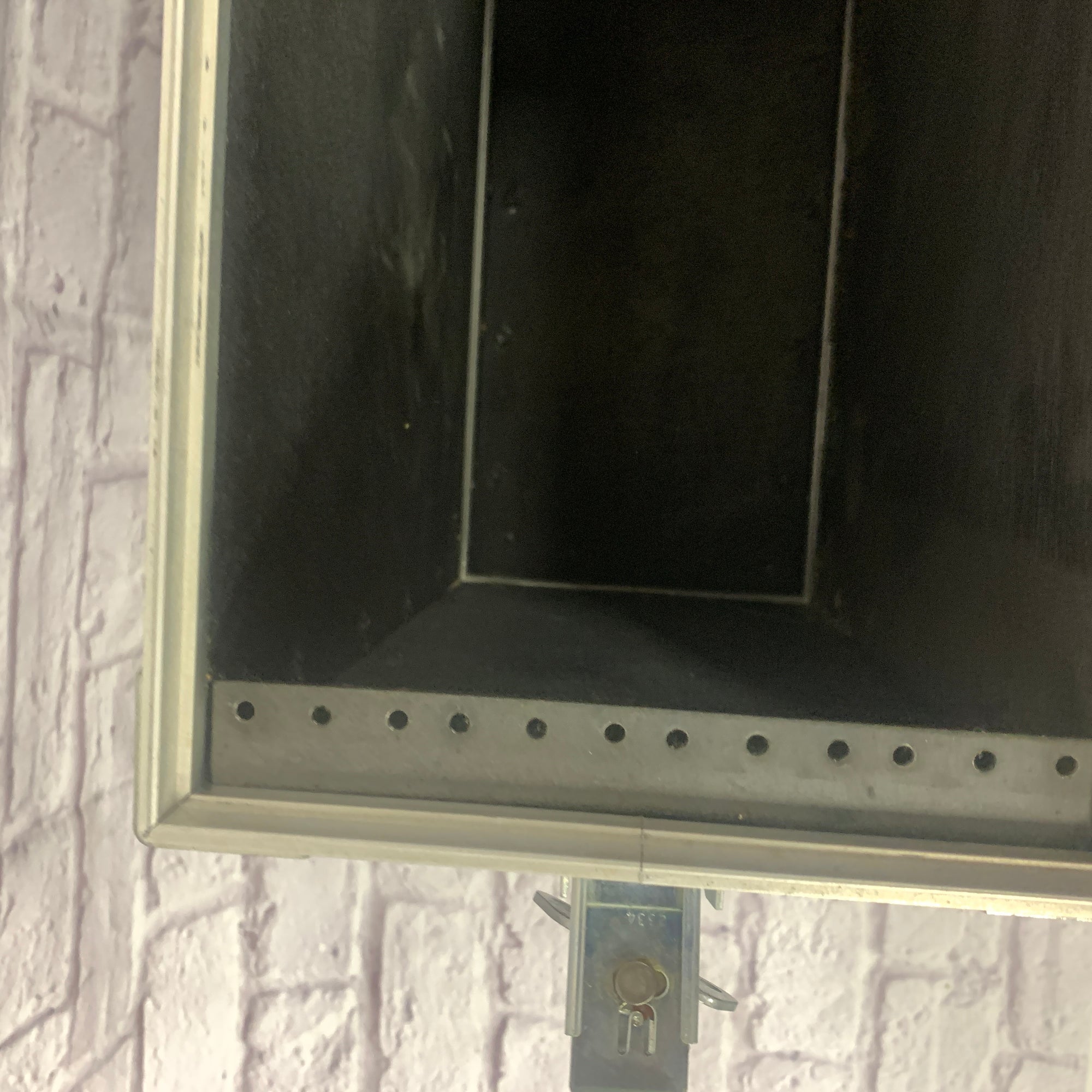 Unknown 4 Space Rack Case