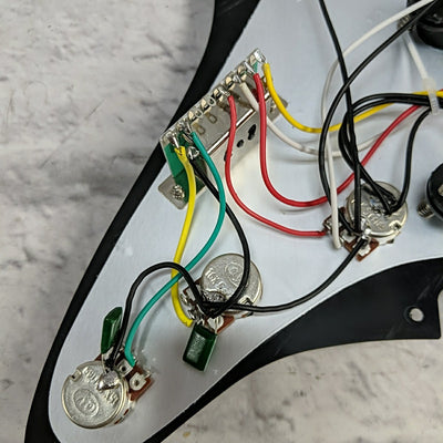 Unknown Loaded Stratocaster S-S-S Pickguard Black
