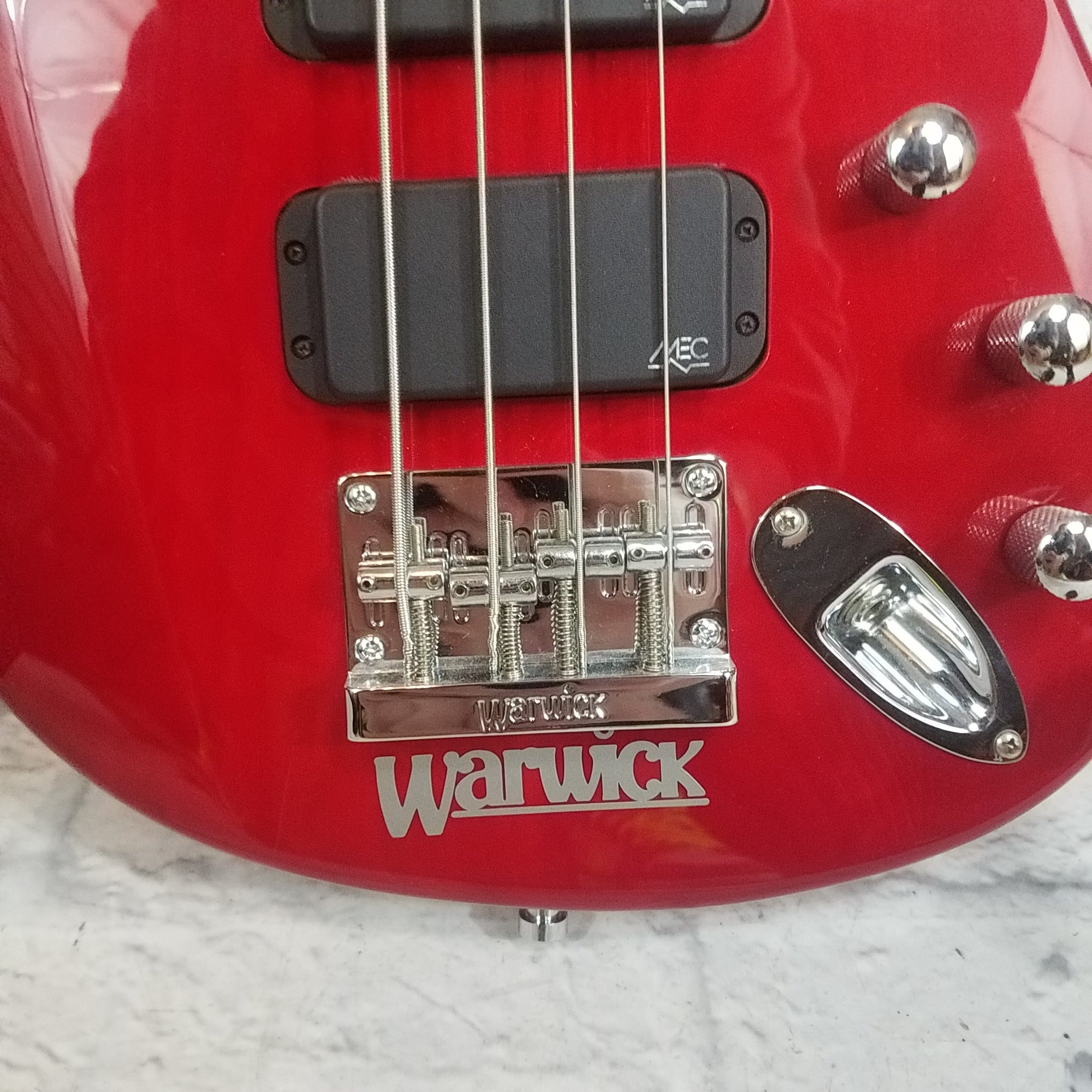 Warwick Rock Bass Streamer 4 String Bass Red - Evolution Music