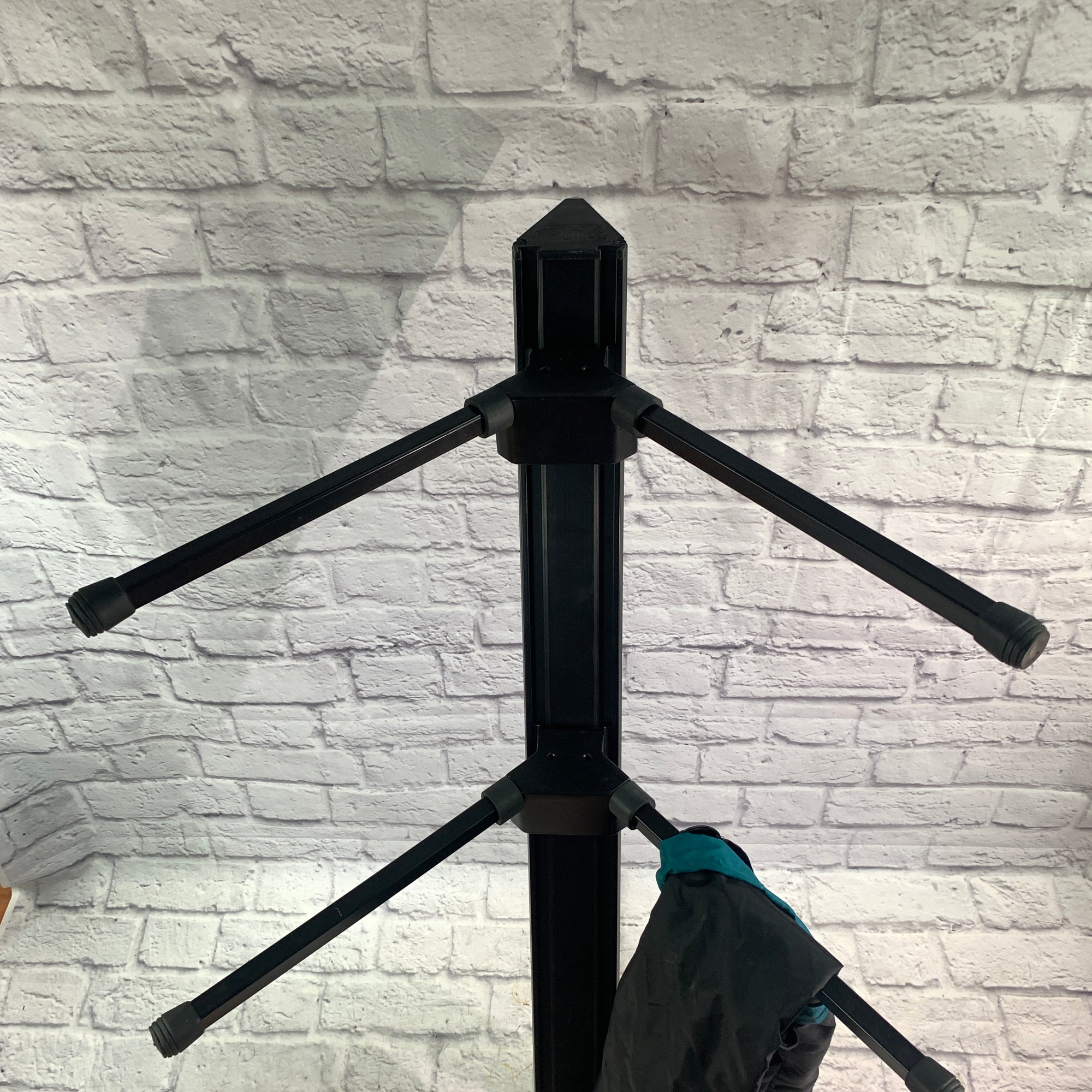 Ultimate Support DX48B 2 Tier Keyboard Stand