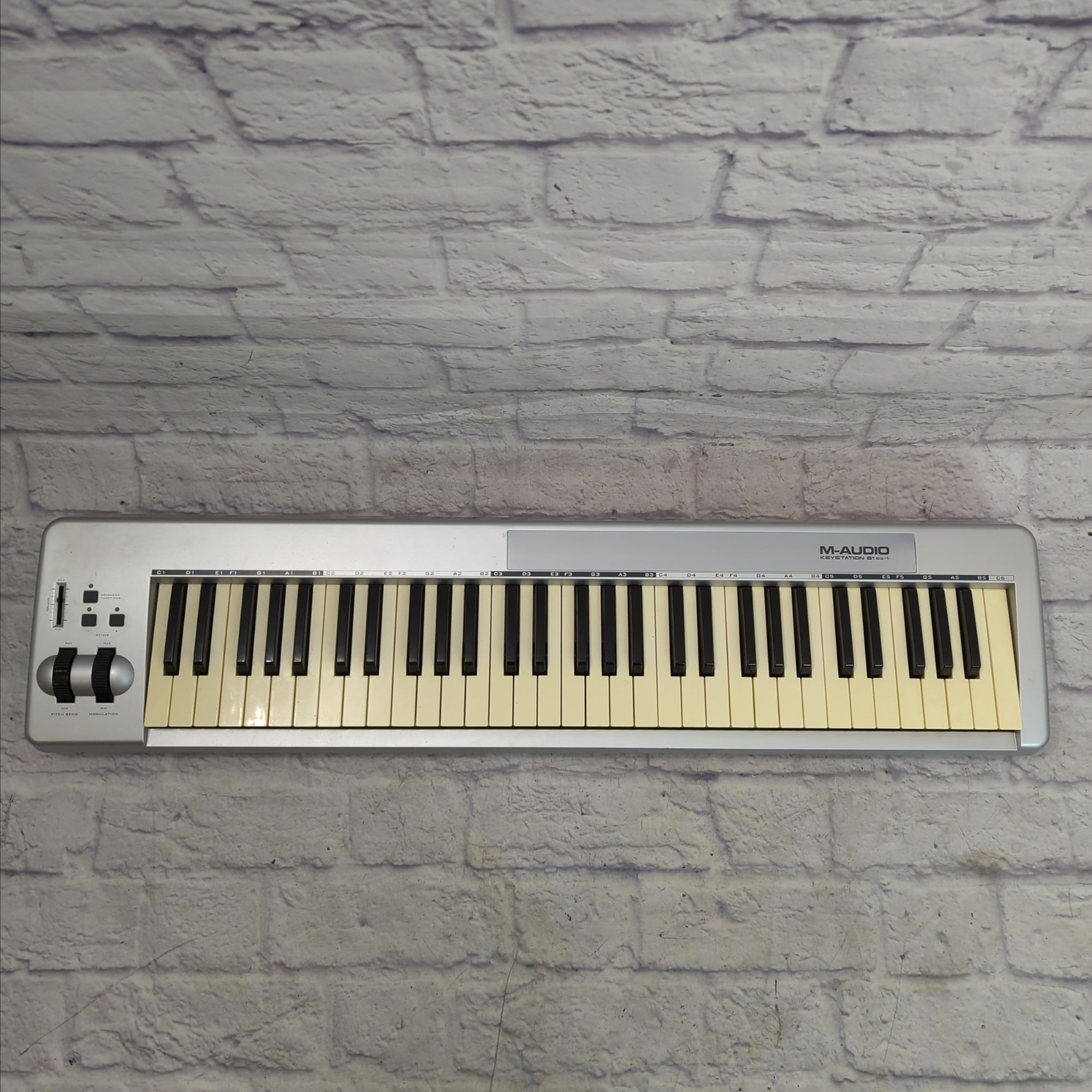 M Audio Keystation 61 es USB Midi Controller