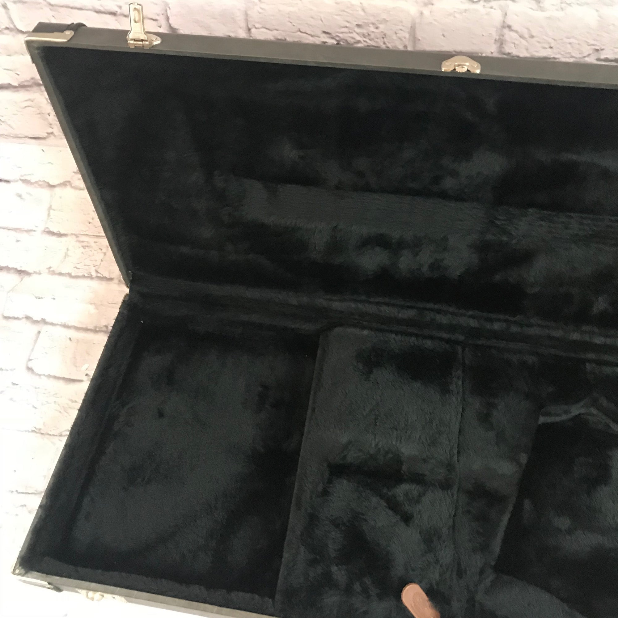 B.C. Rich Virgin Electric Guitar Hard Shell Case