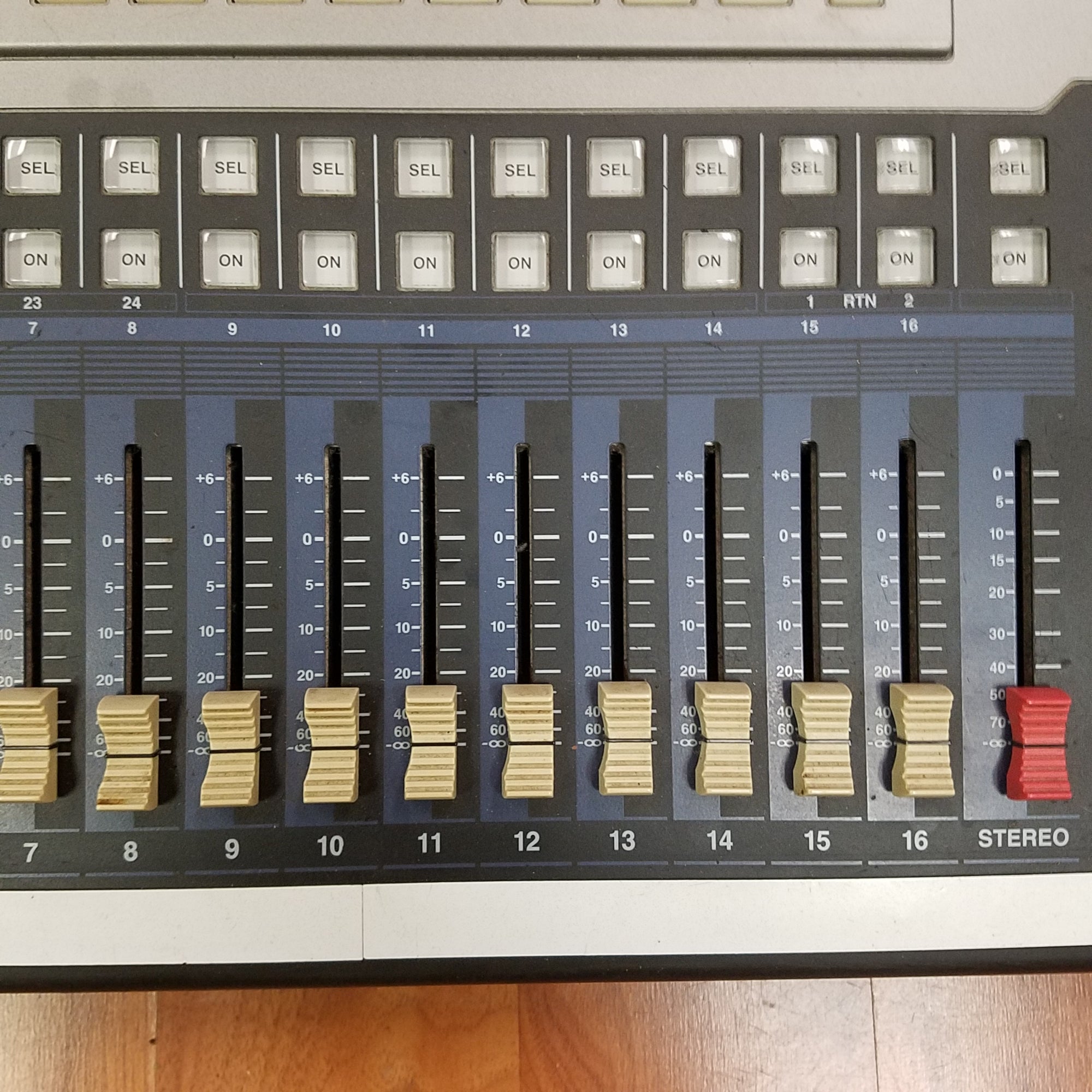 DTM・DAW Custom Audio Japan MIDI prg Station 楽天市場】Custom Audio Japan(CAJ) / MIDI prg Station【MIDI