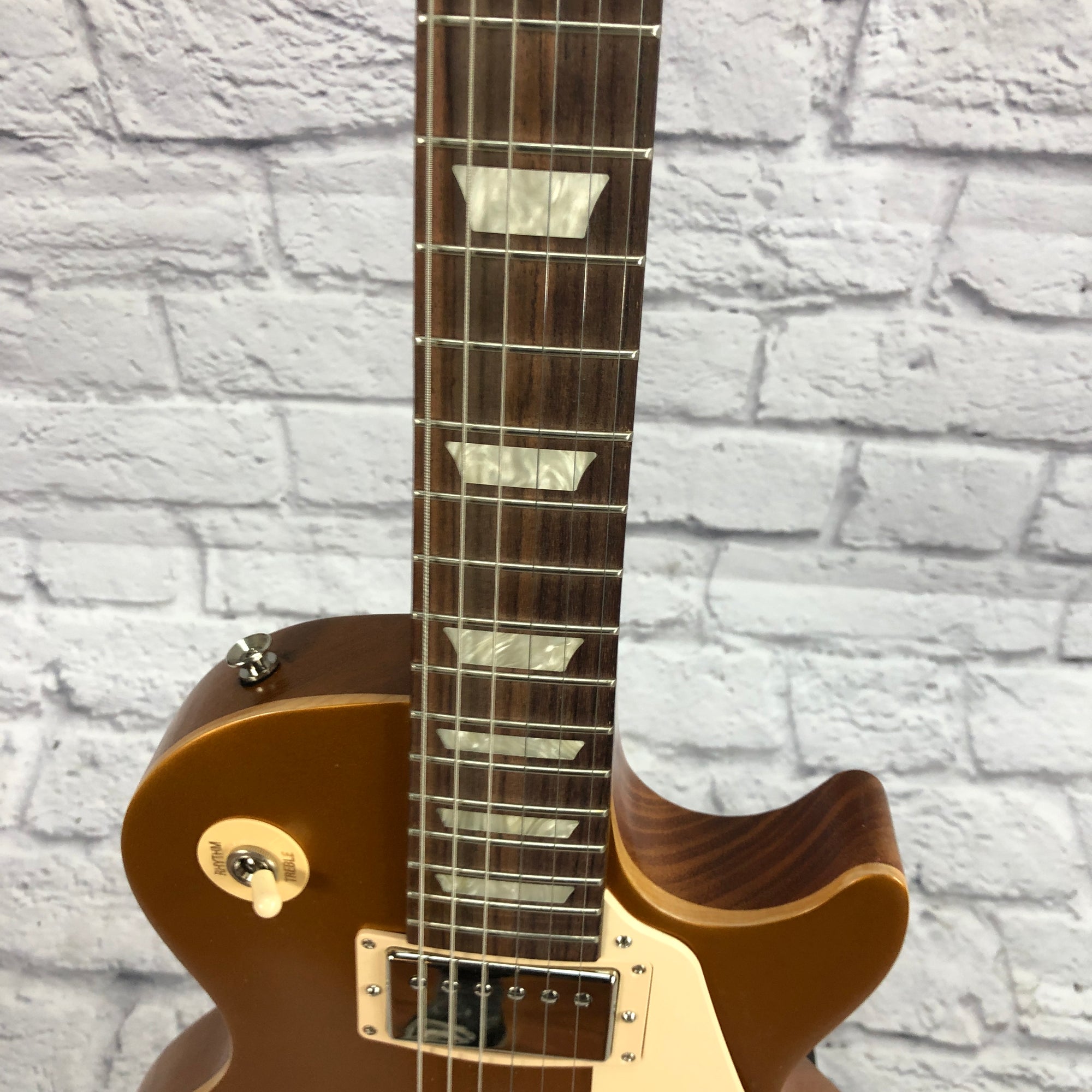 Gibson 2018 Les Paul Tribute Electric Guitar w/ Gig Bag