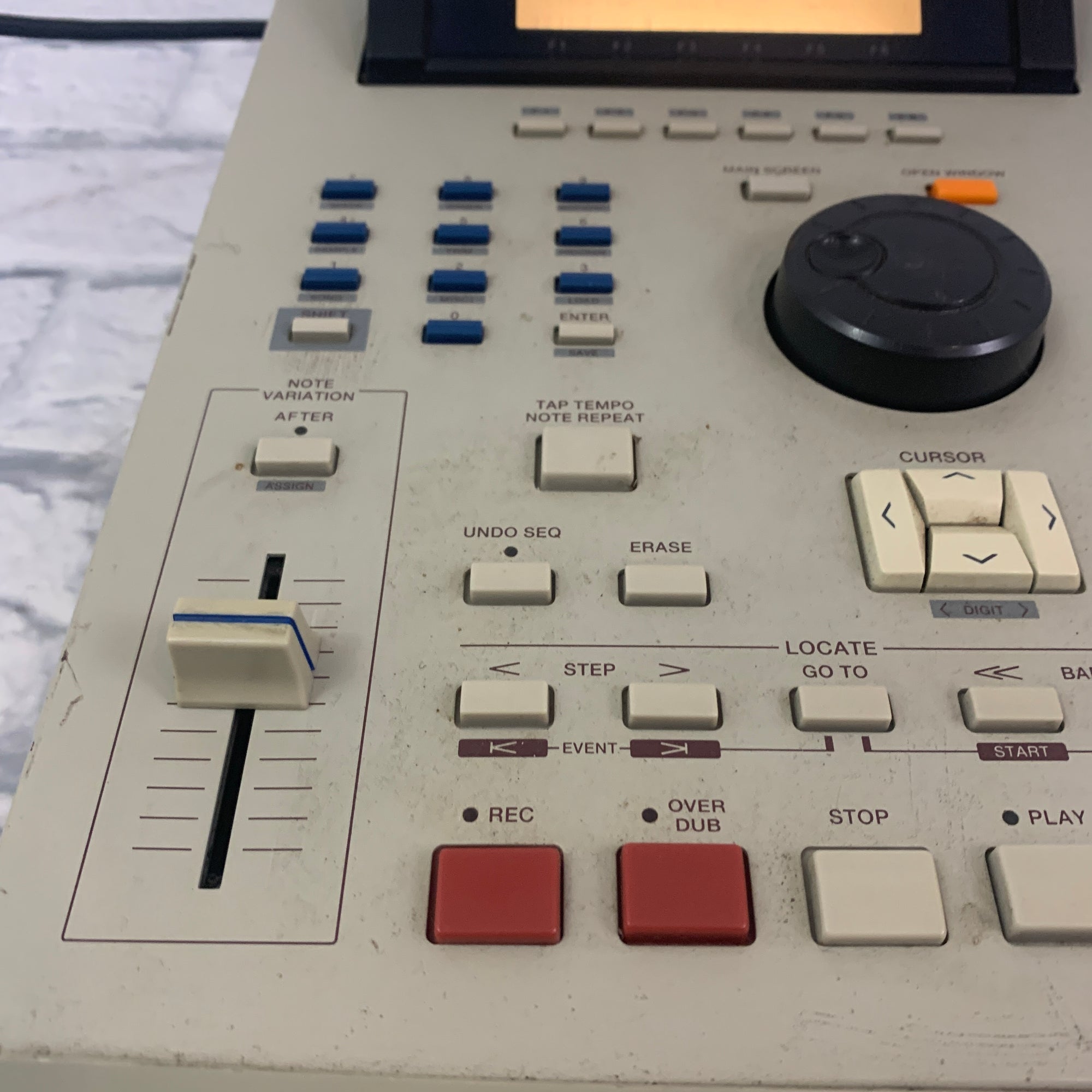 Akai MPC2000XL AS IS