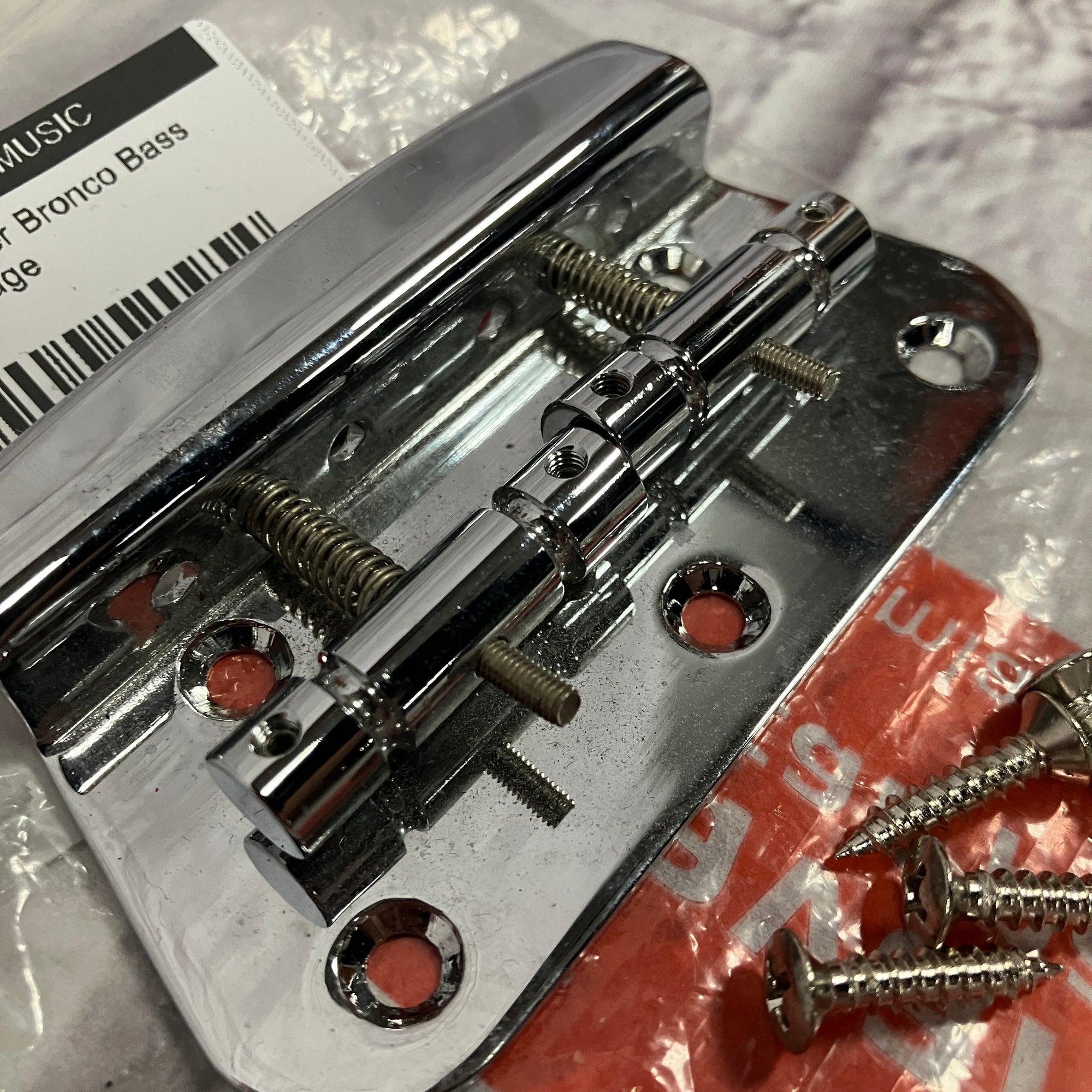 Squier Bronco Bass Bridge Evolution Music