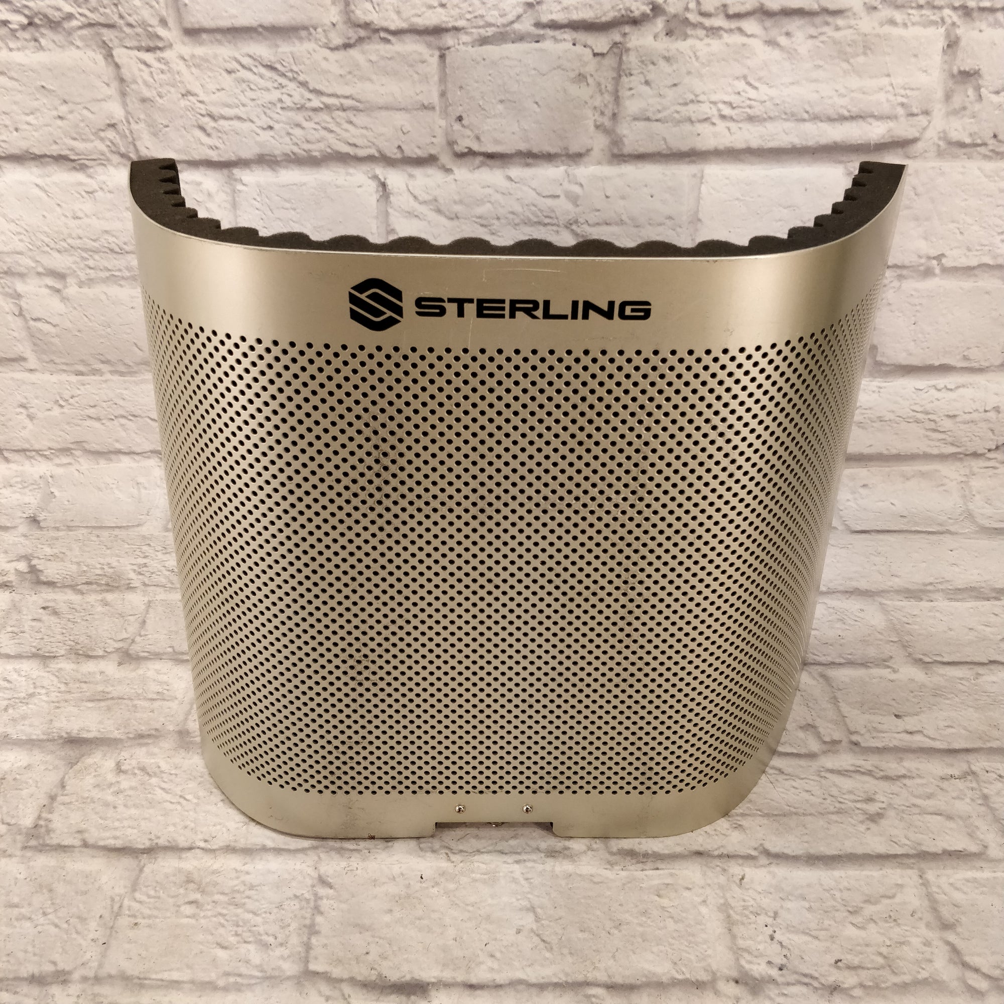 Sterling Audio VMS Vocal Microphone Shield