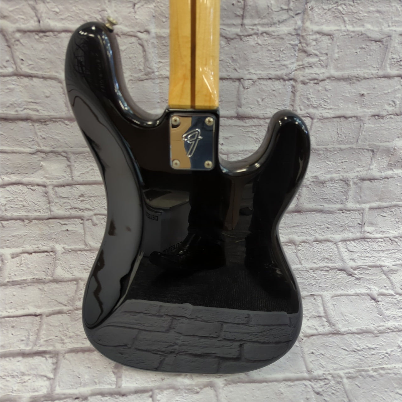 Fender Vintage 1980 Precision Bass Guitar Left Handed with Case
