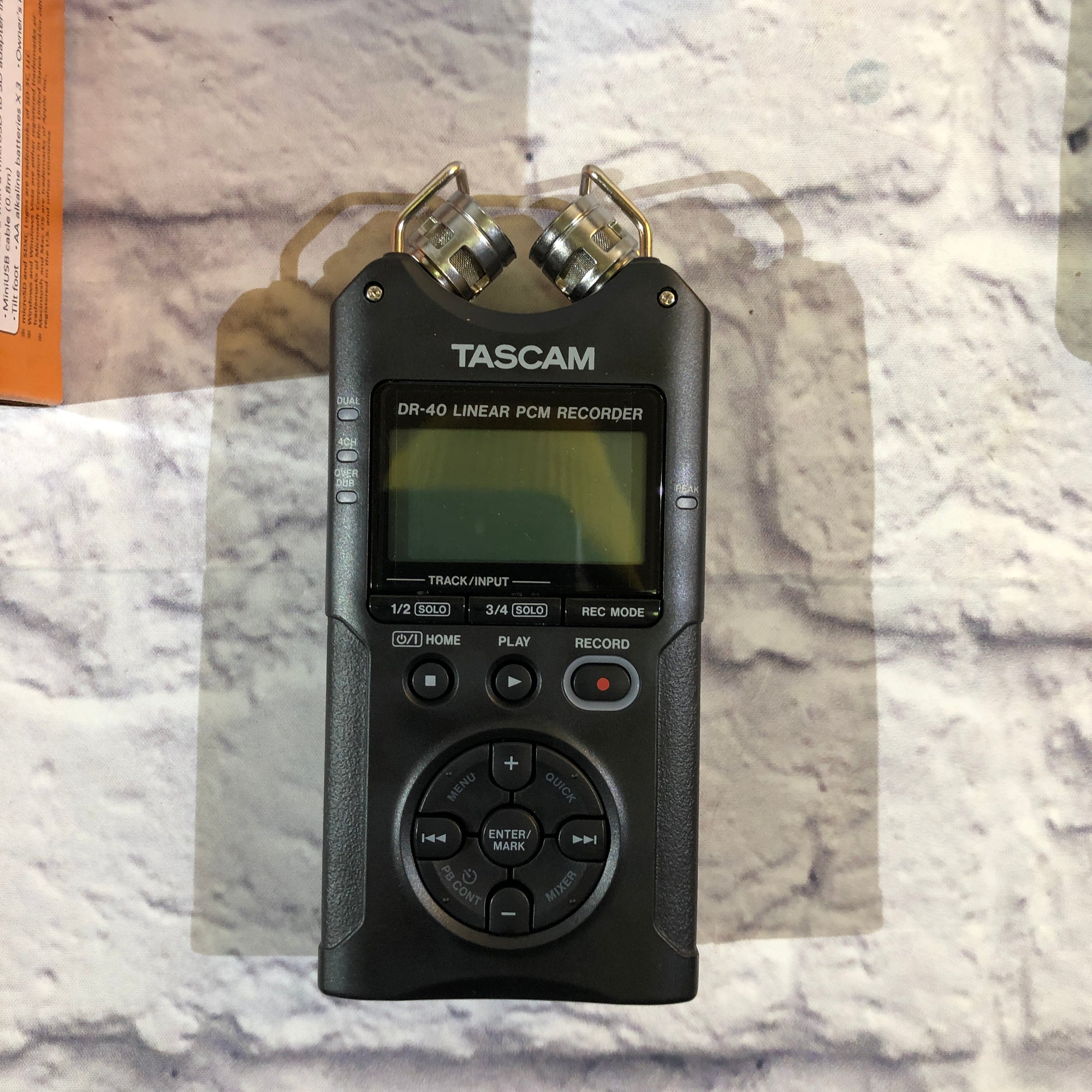 Tascam DR-40 Digital PCM Field Recorder