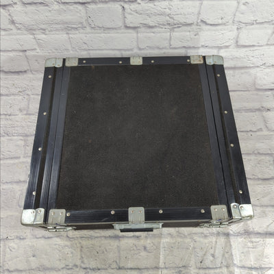Unknown  Black Carpeted 4U Rack Road Case