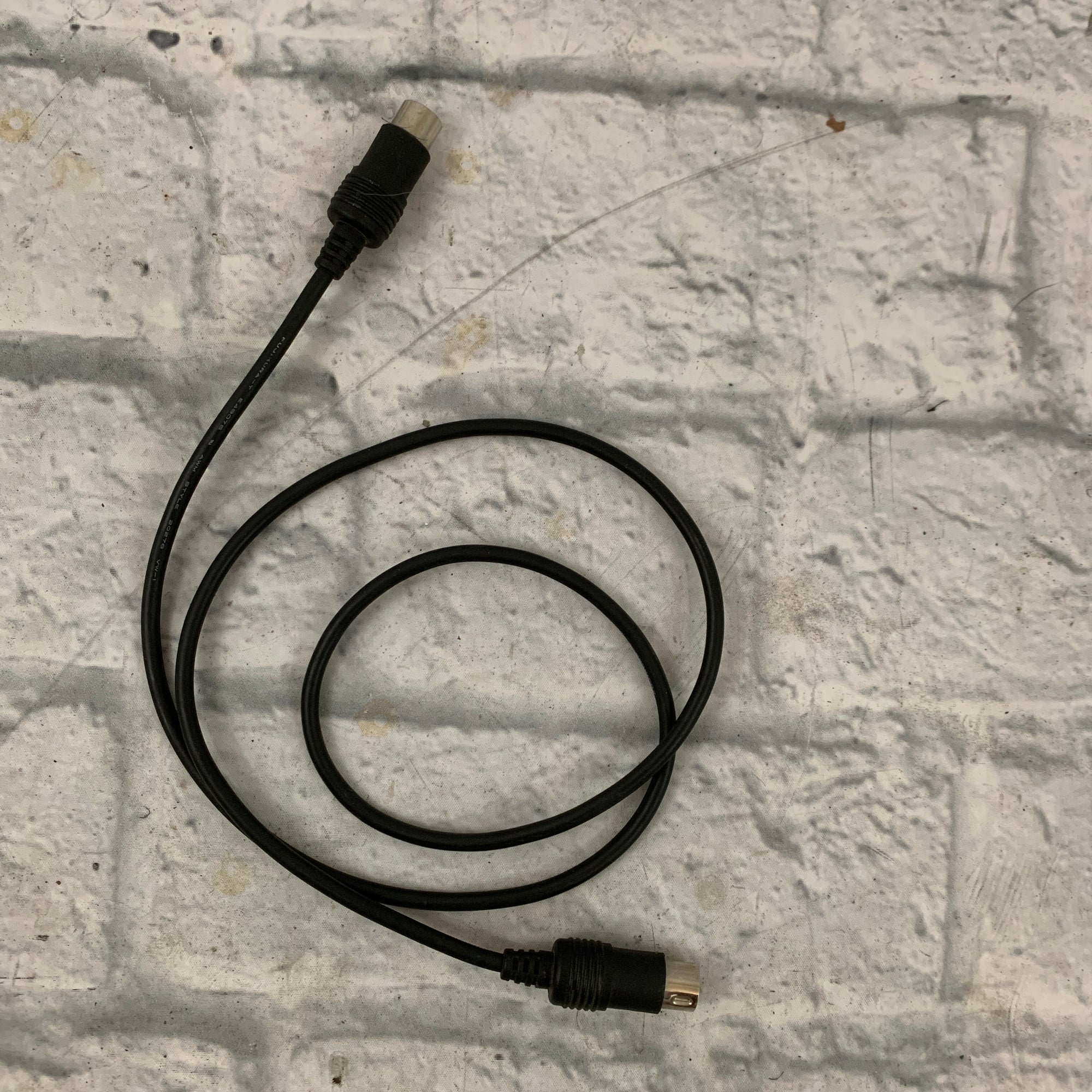 3ft 5-PIN MIDI Cable - Black