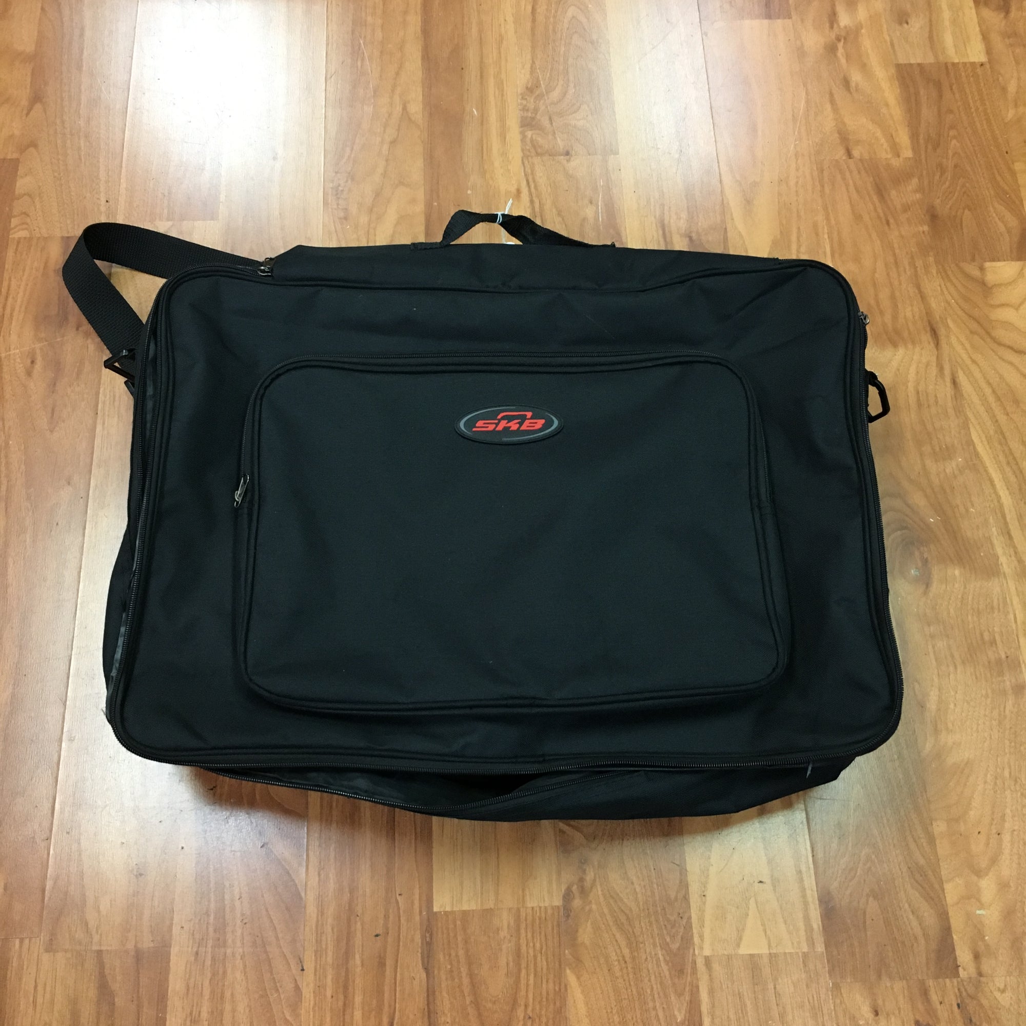 SKB Powered Pedal Board with Gig Bag