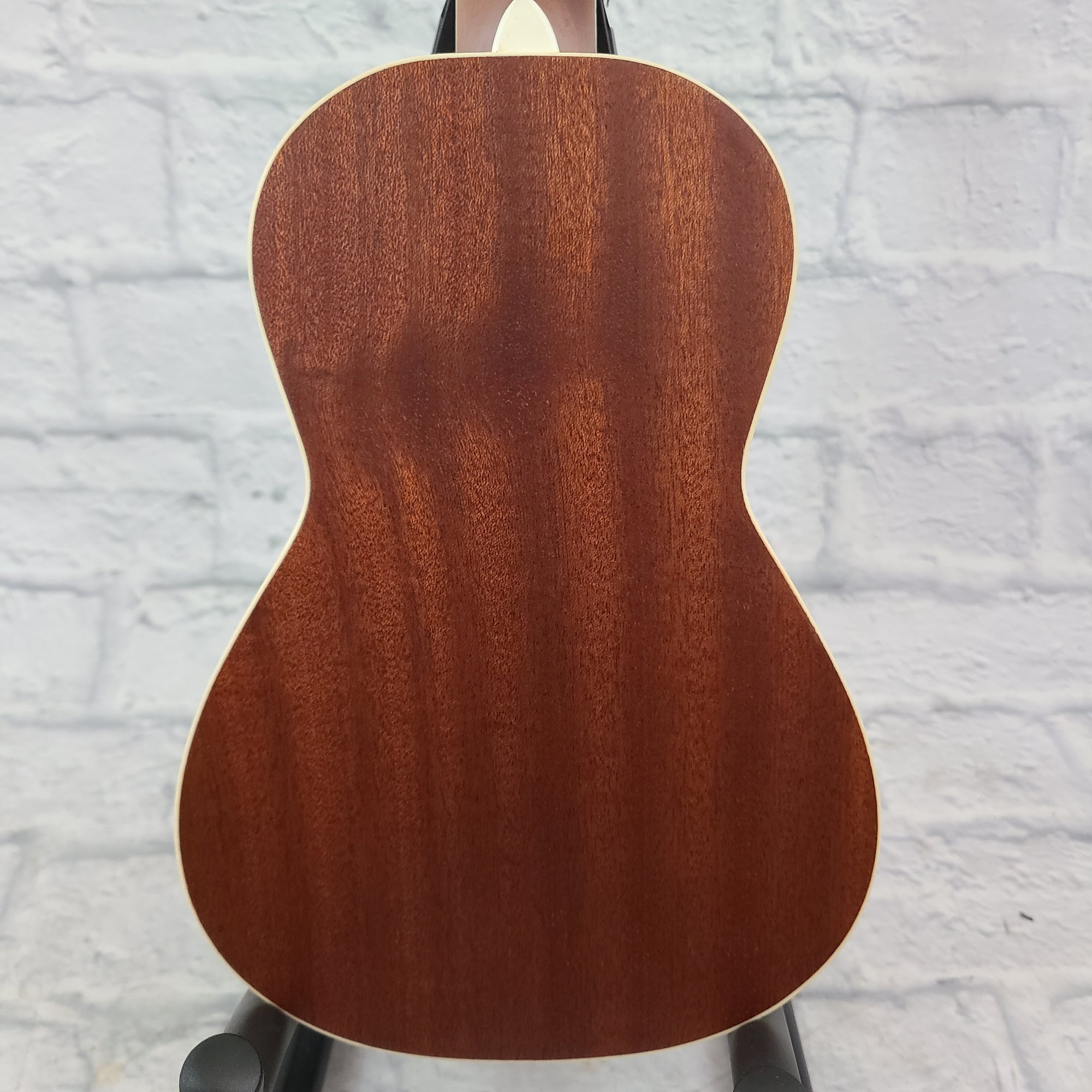 Lanikai LU22CGC Ukulele