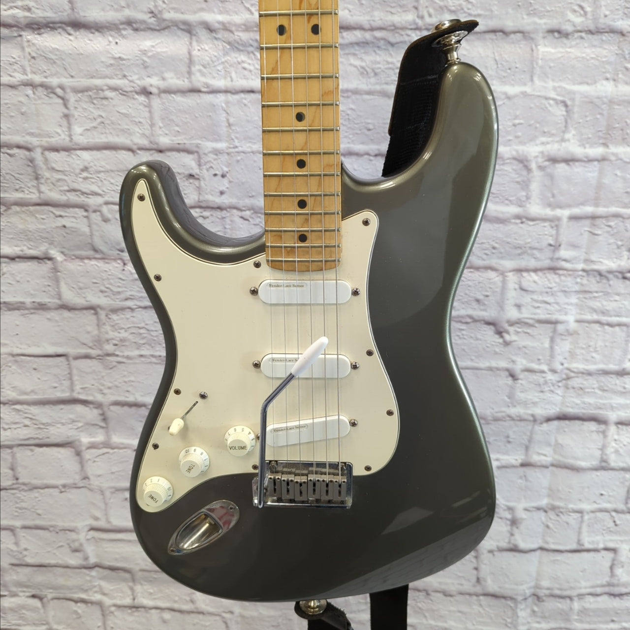Fender 1991 American Standard Stratocaster Left Handed w Gold Lace Sensors