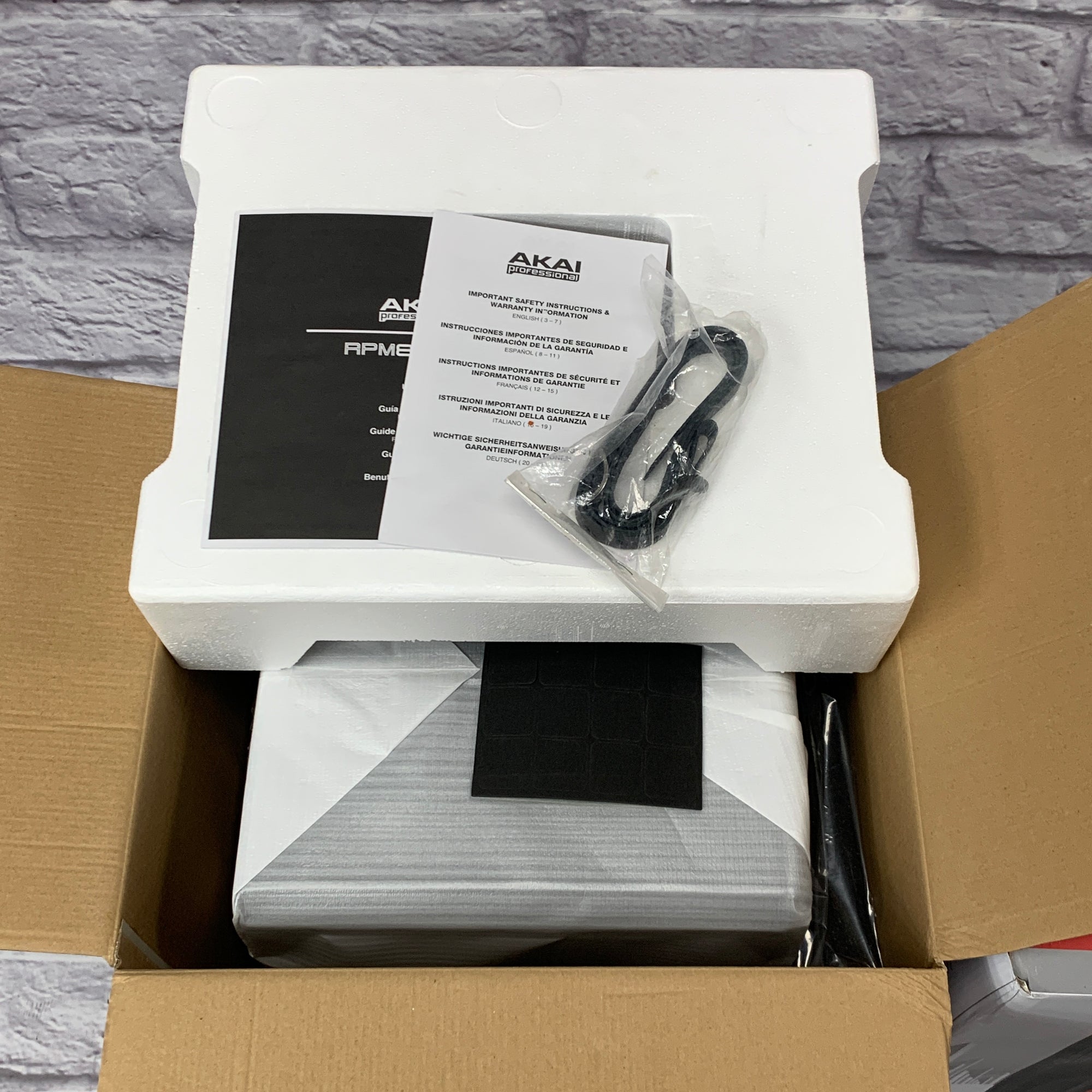 Akai RPM800 Studio Monitor Pair
