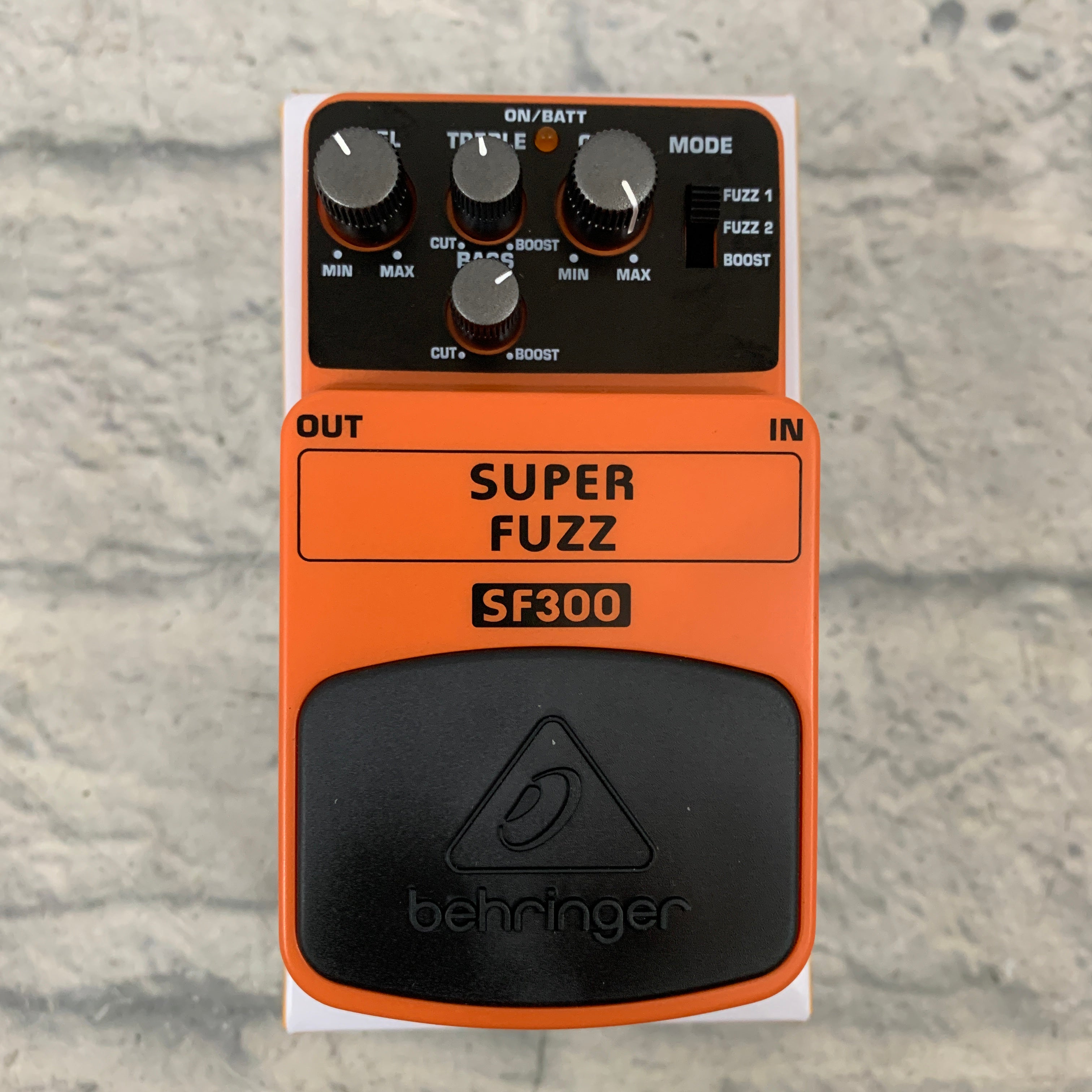 Behringer SF300 Super Fuzz Pedal - Evolution Music