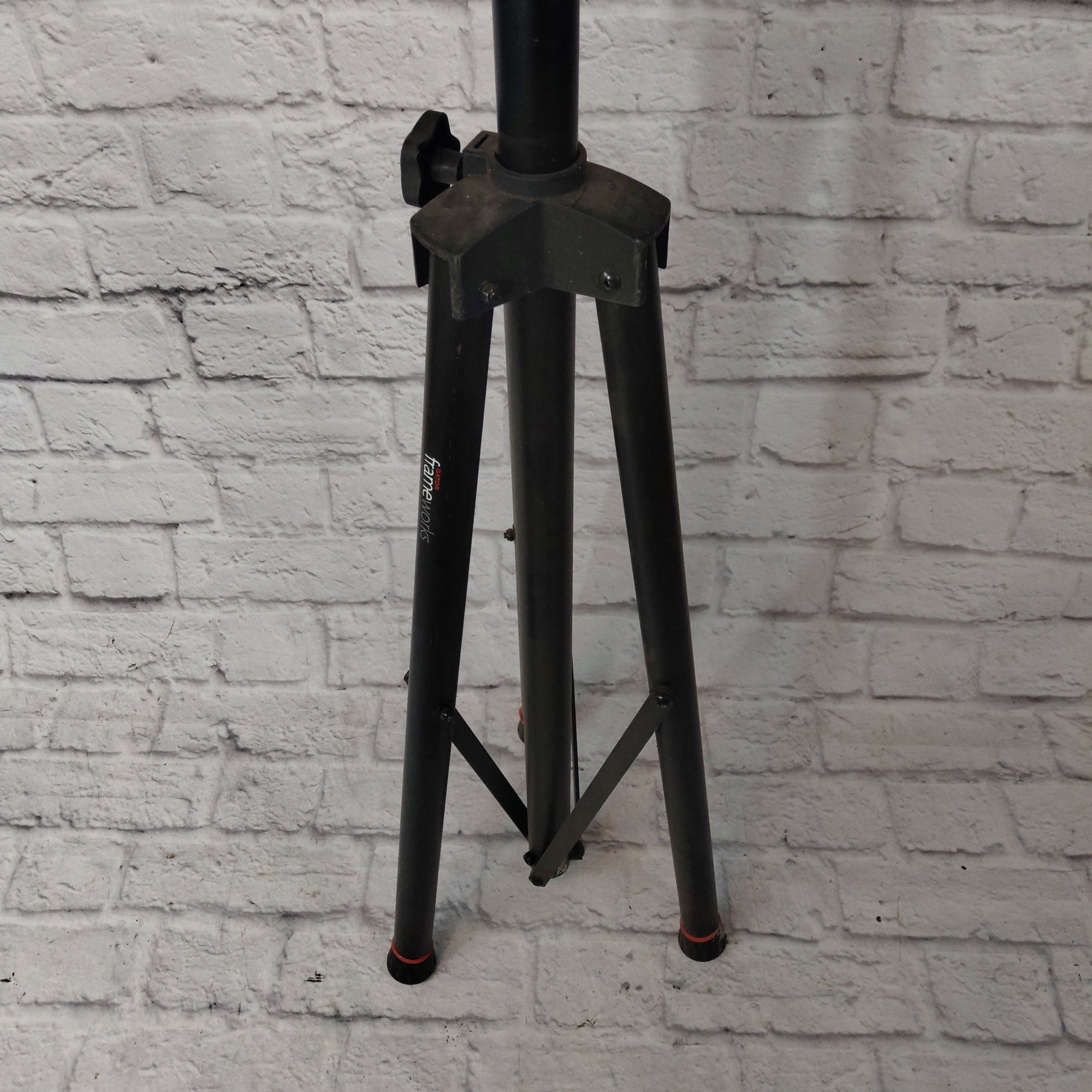 Frameworks Single Speaker Stand Speaker Pole