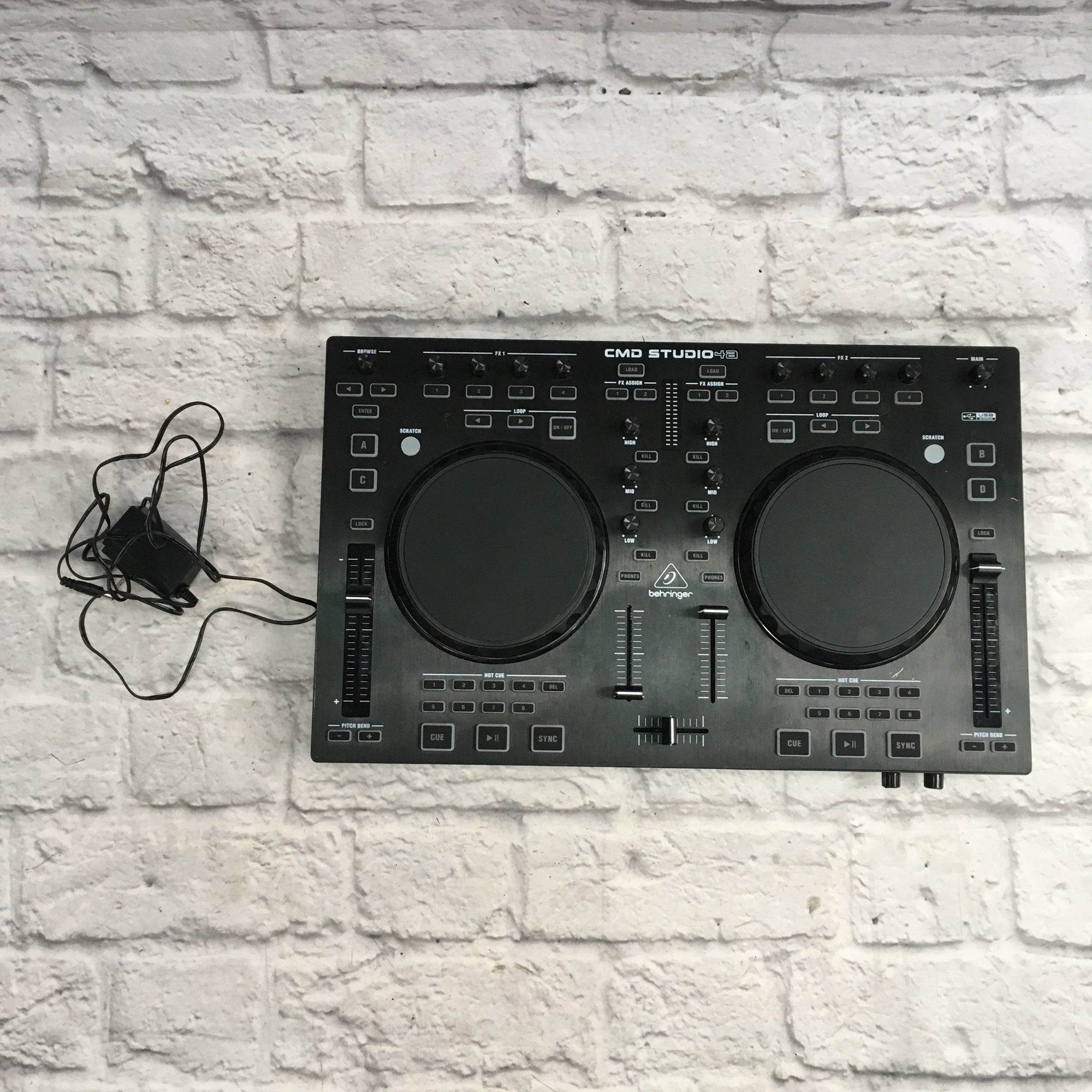 Behringer CMD Studio 4a DJ MIDI Controller