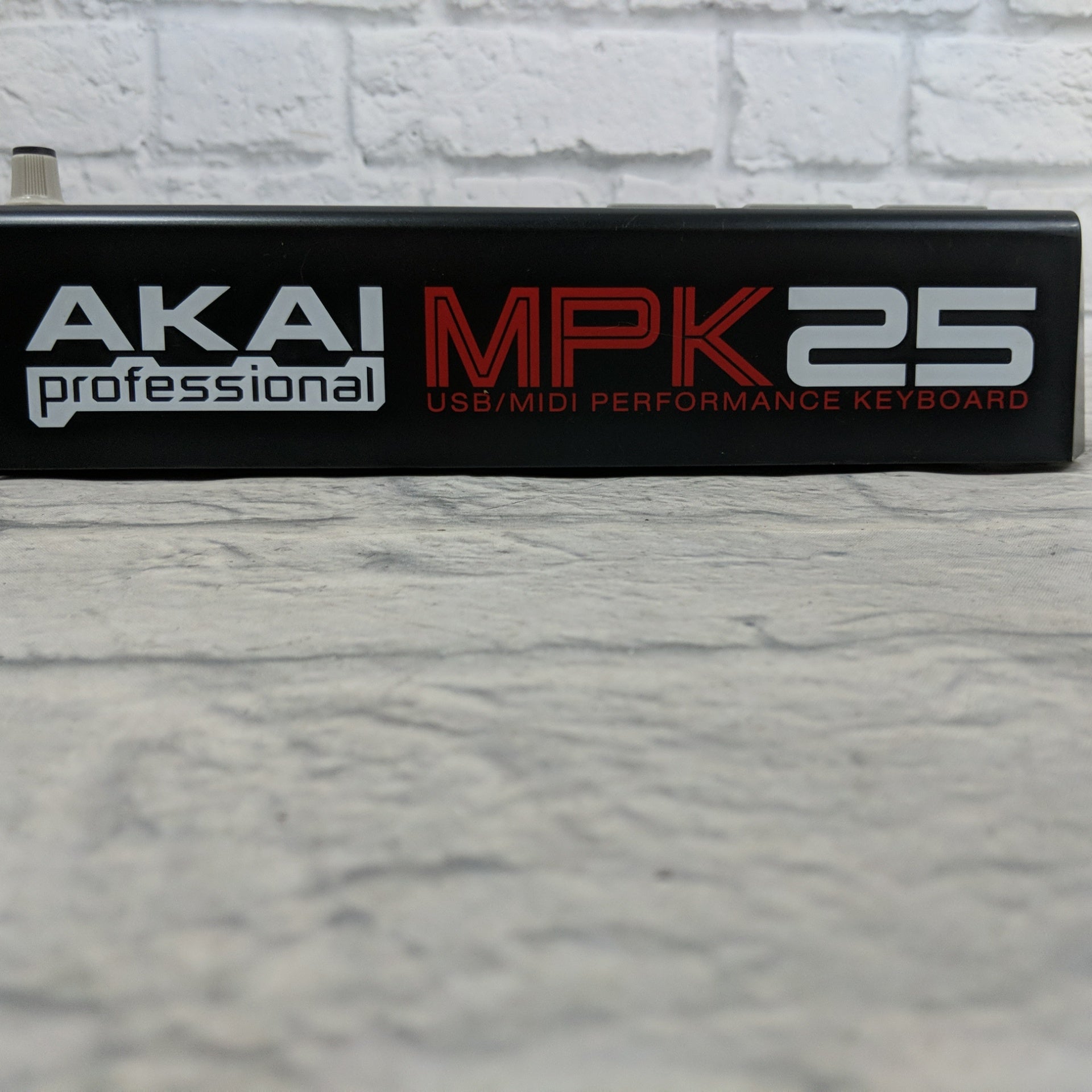 Akai Professional MPK25 Keyboard Midi Controller