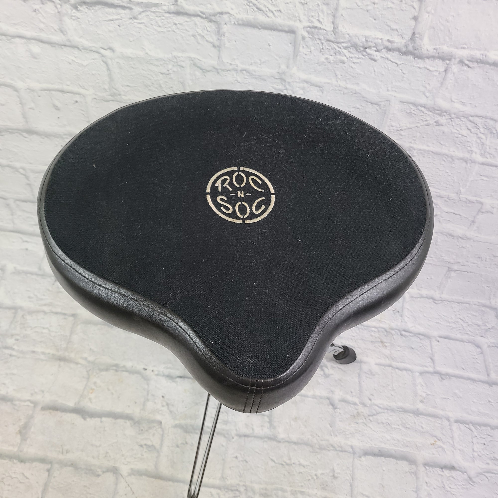 Roc N Soc Spindle Drum Thronee