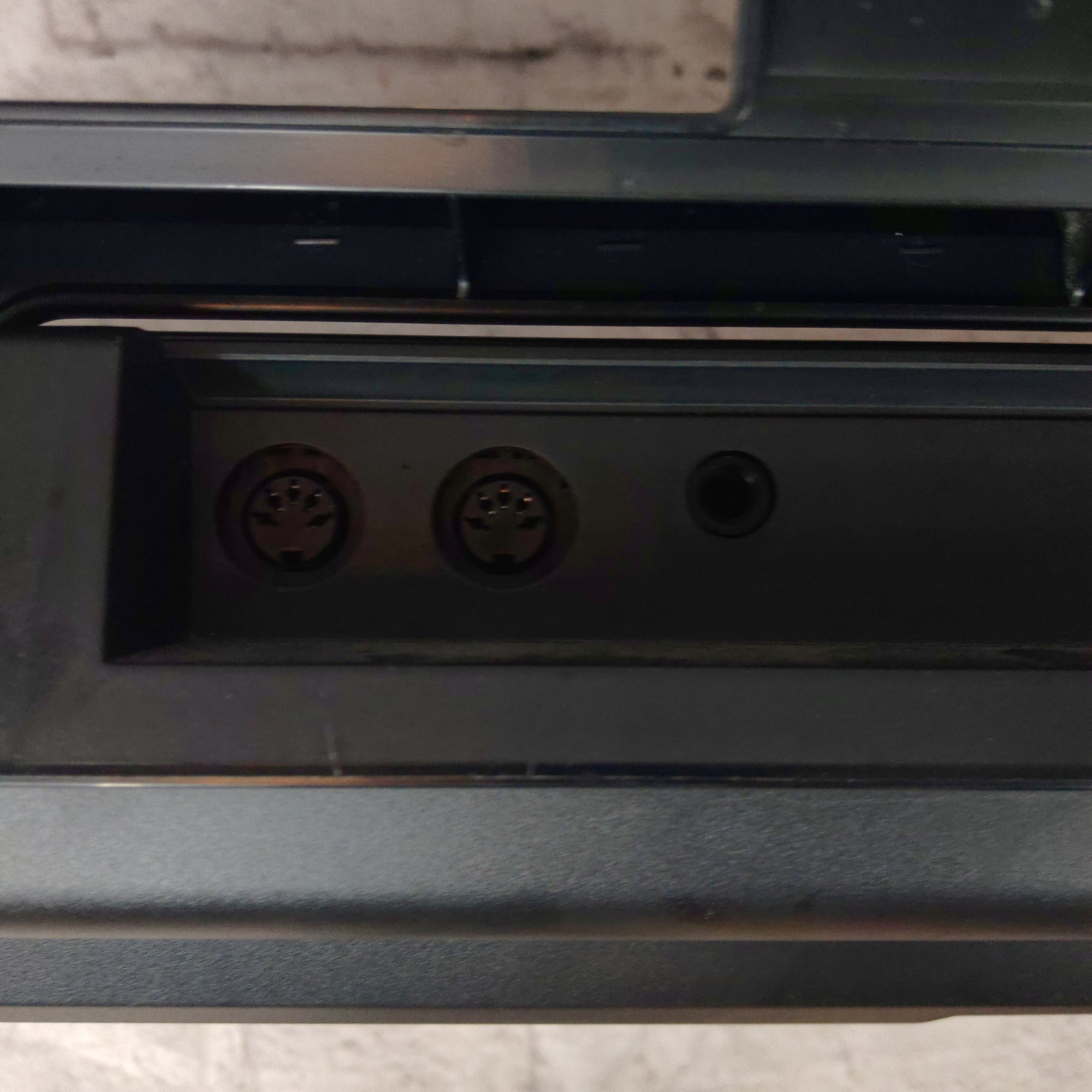 Yamaha 61-key Digital Keyboard w/ power supply