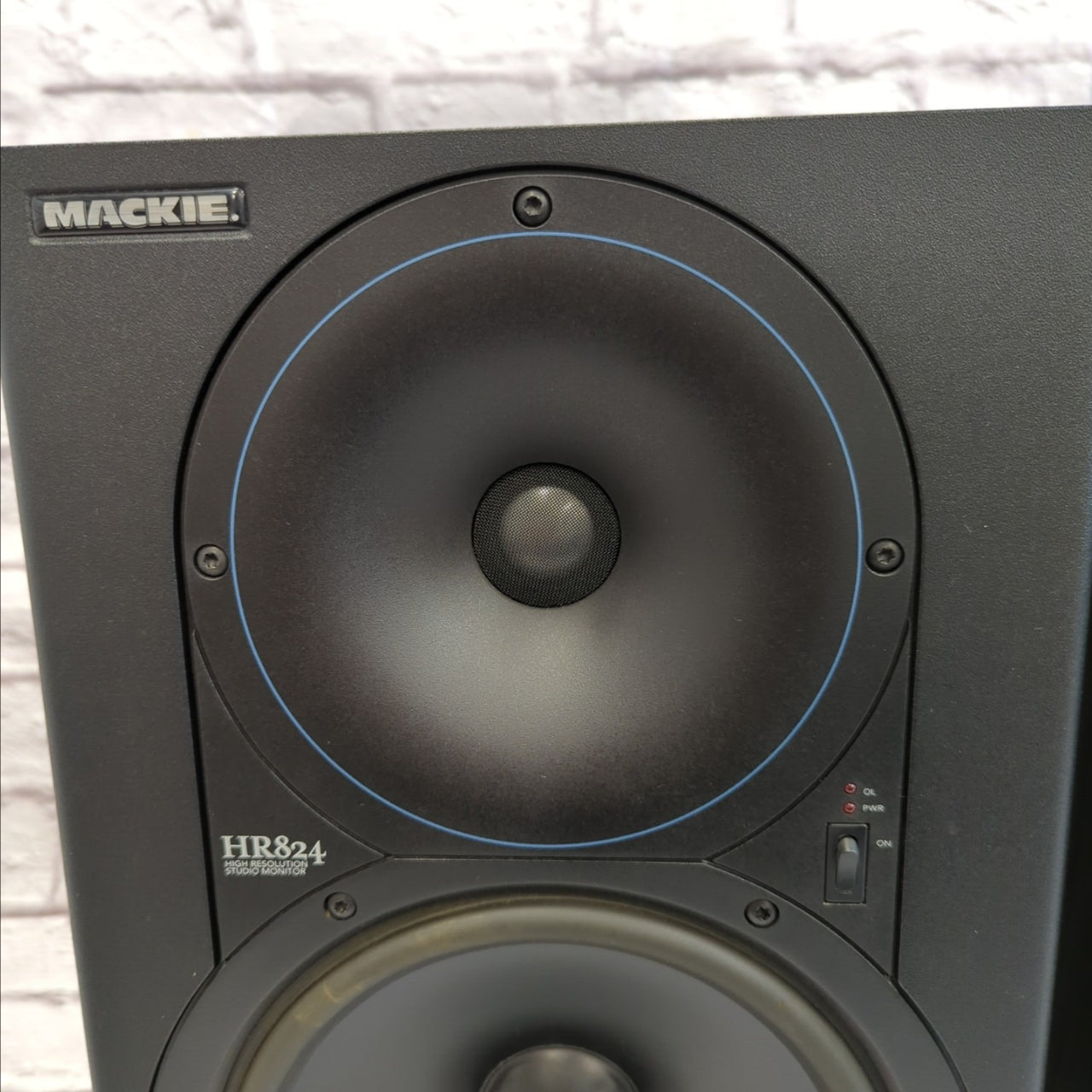 Mackie HR824 Active Studio Monitor Pair