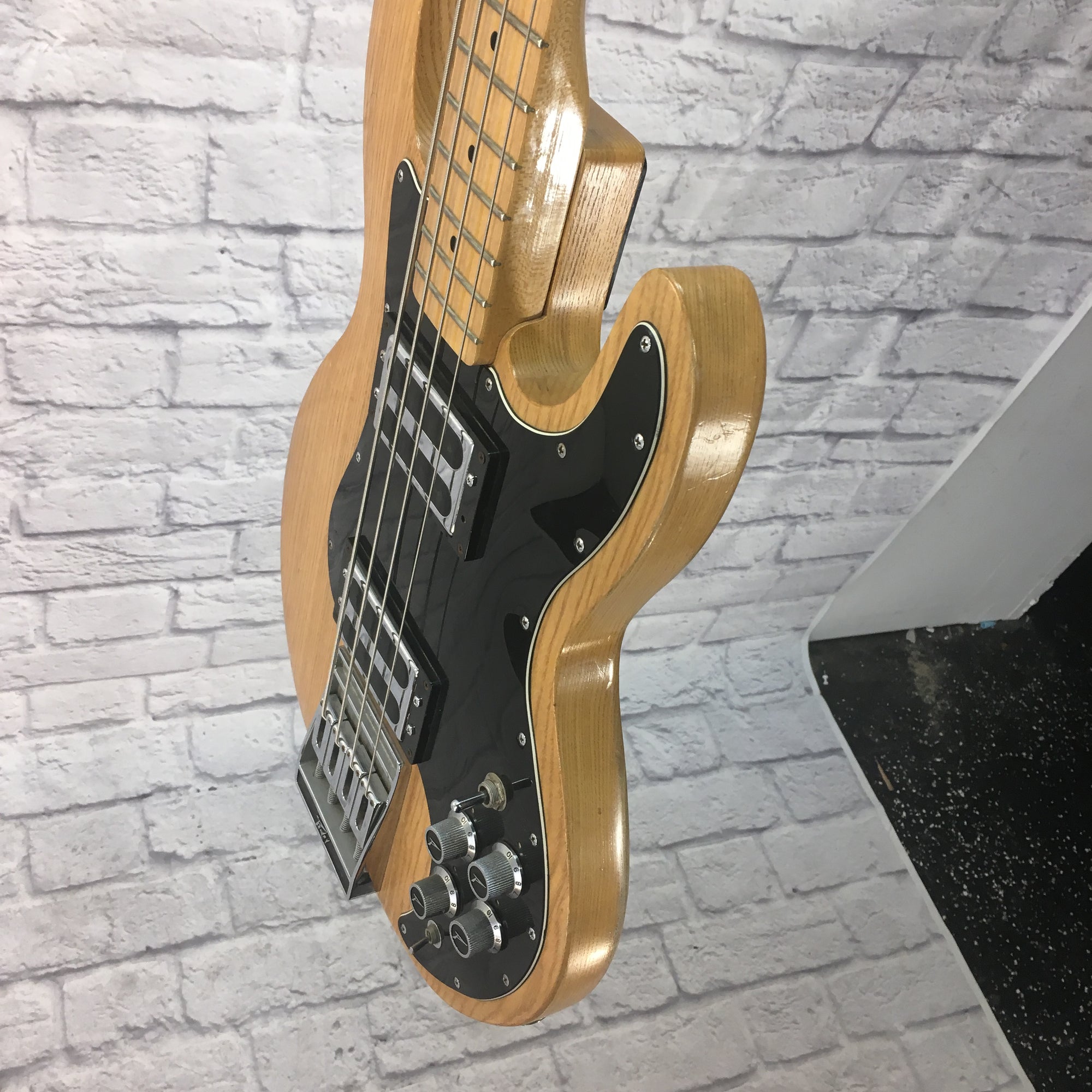 Peavey T40 Vintage 1985 Bass Made in USA