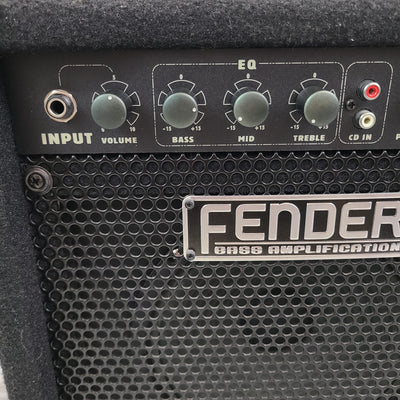 Fender Rumbler 15 Bass Guitar Combo Amp