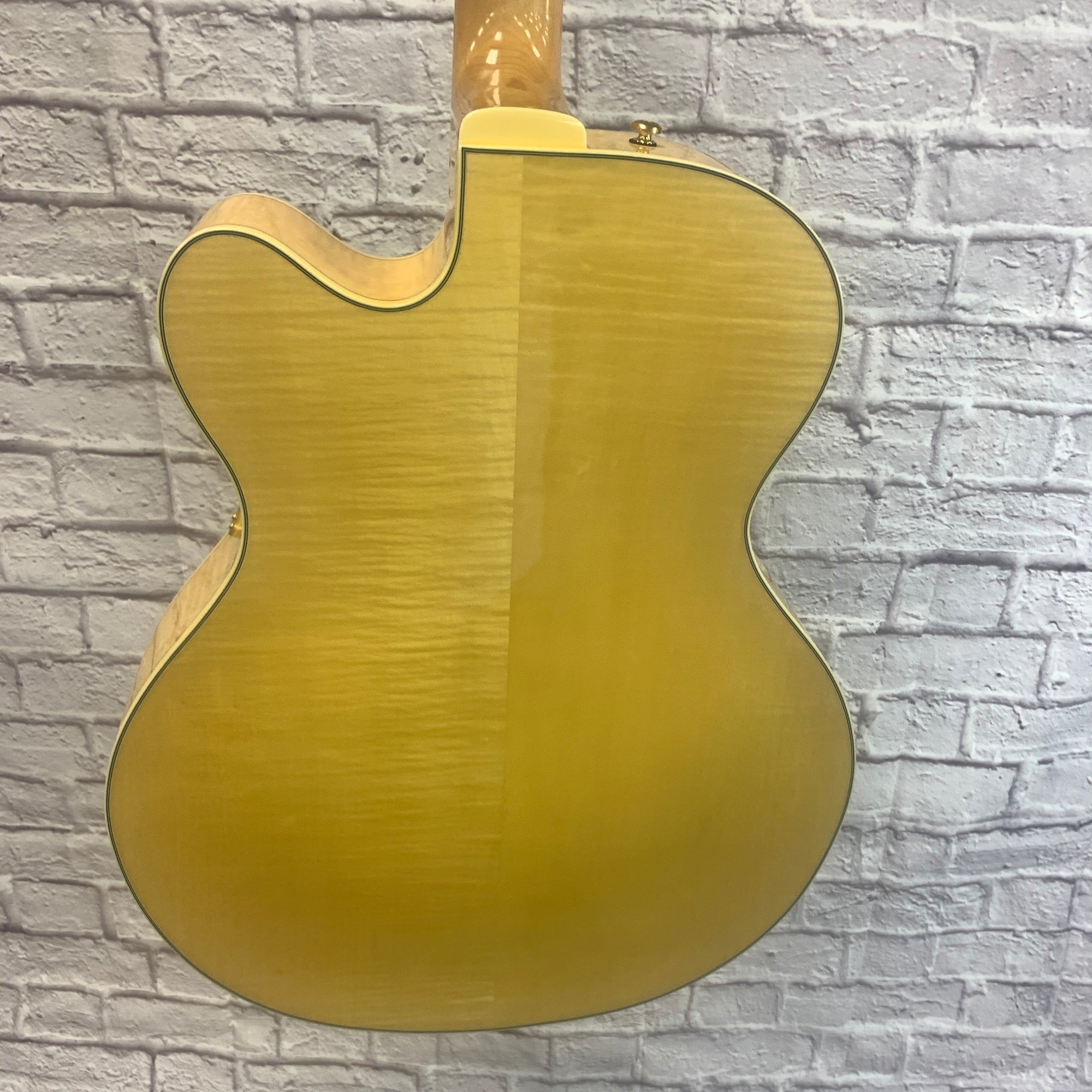 Washburn J-6S Montgomery HollowBody W/ Bigsby - Natural